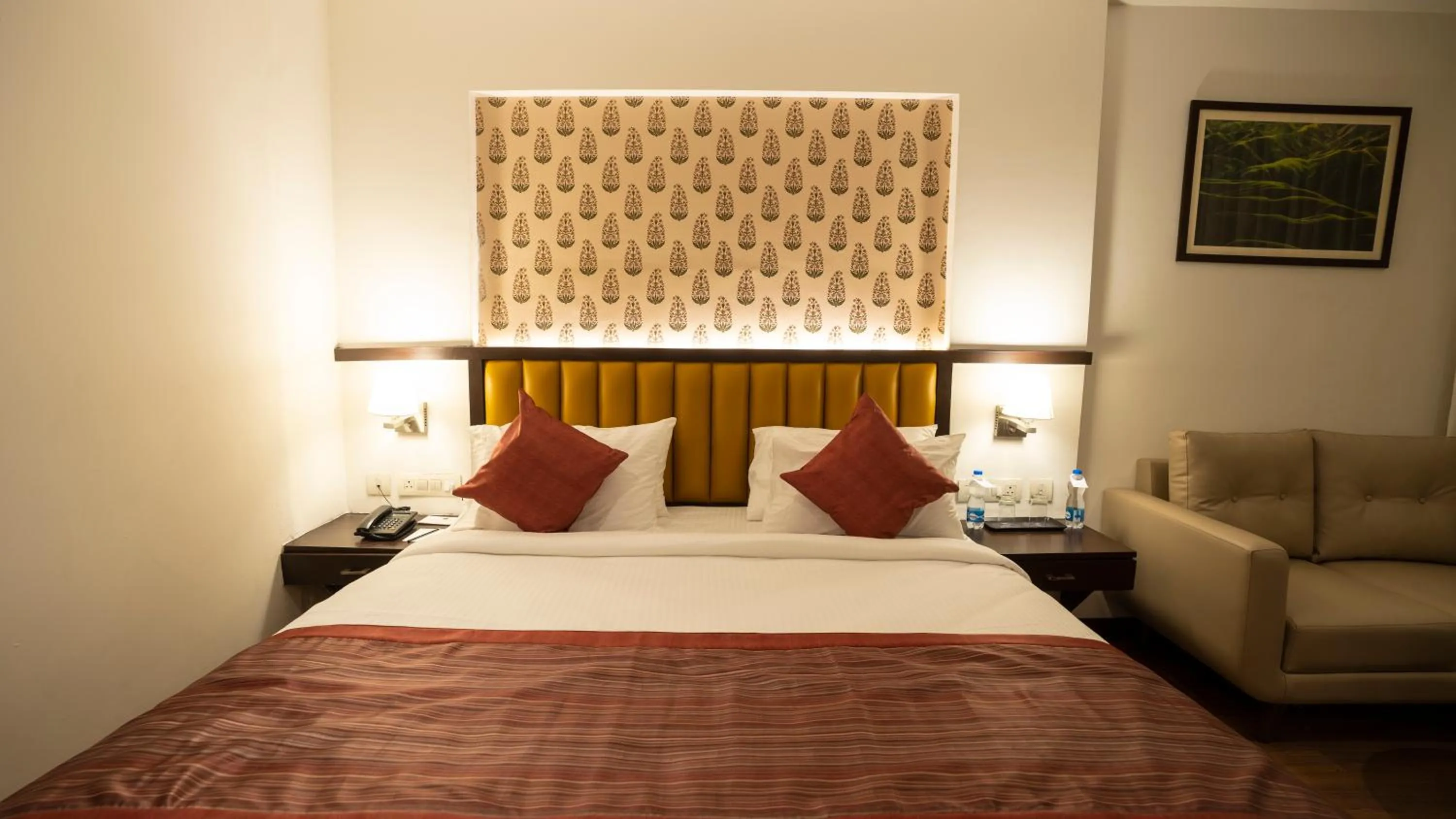 Bedroom, Bed in Grand Continent Secunderabad A Sarovar Portico Affiliate Hotel