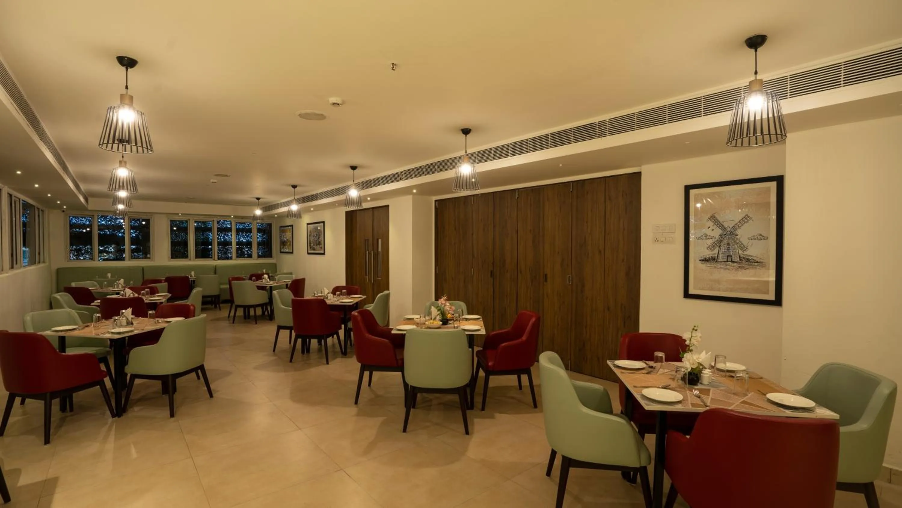 Restaurant/places to eat in Grand Continent Secunderabad A Sarovar Portico Affiliate Hotel