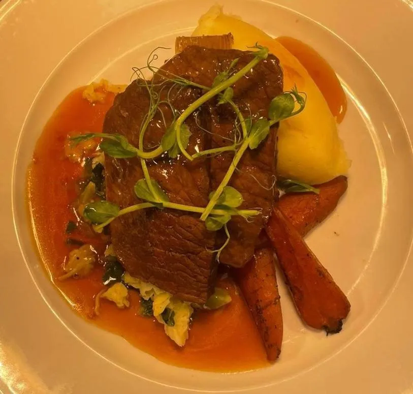 Restaurant/places to eat in Kings Arms Hotel