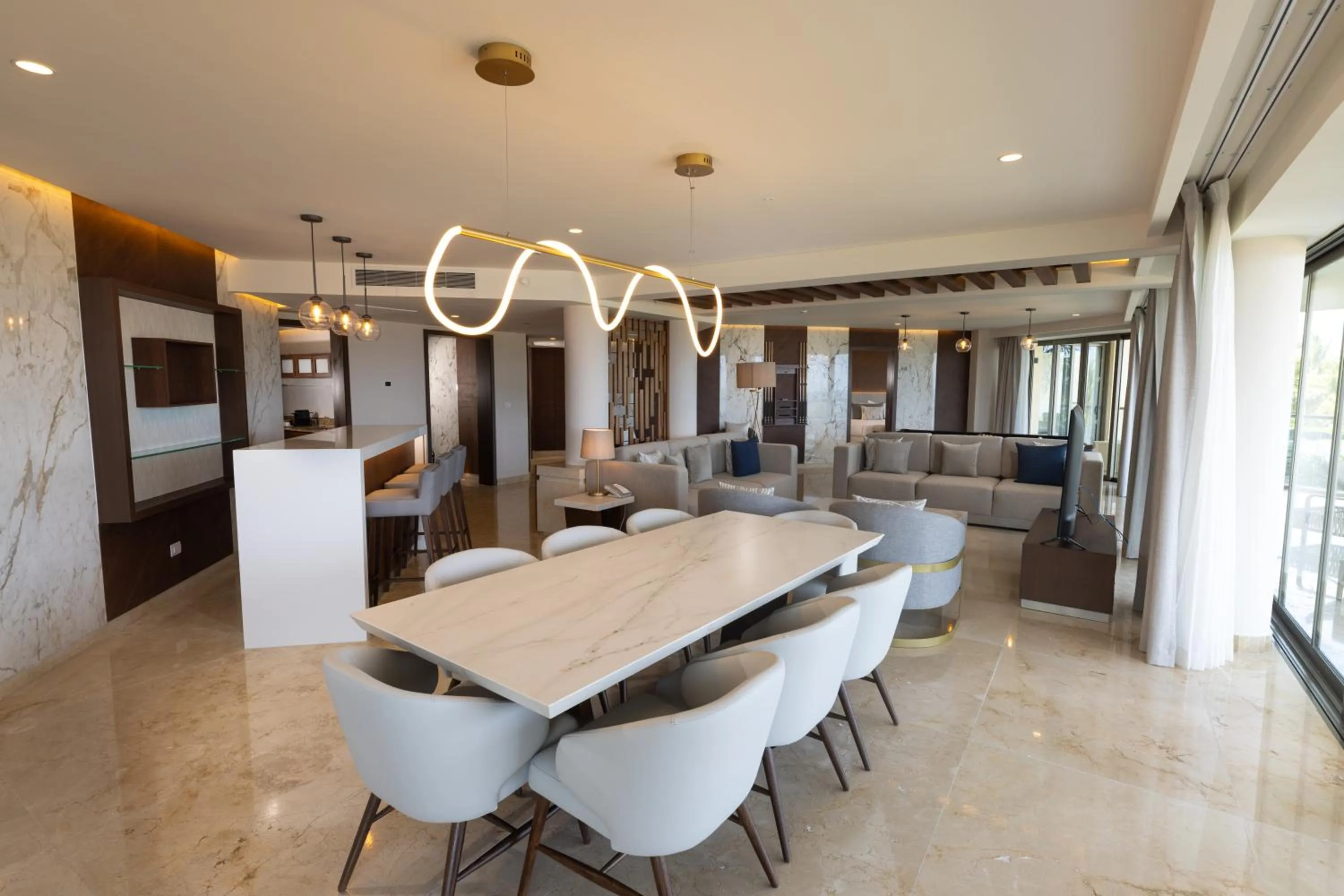 Living room in Royalton Riviera Cancun, An Autograph Collection All-Inclusive Resort & Casino