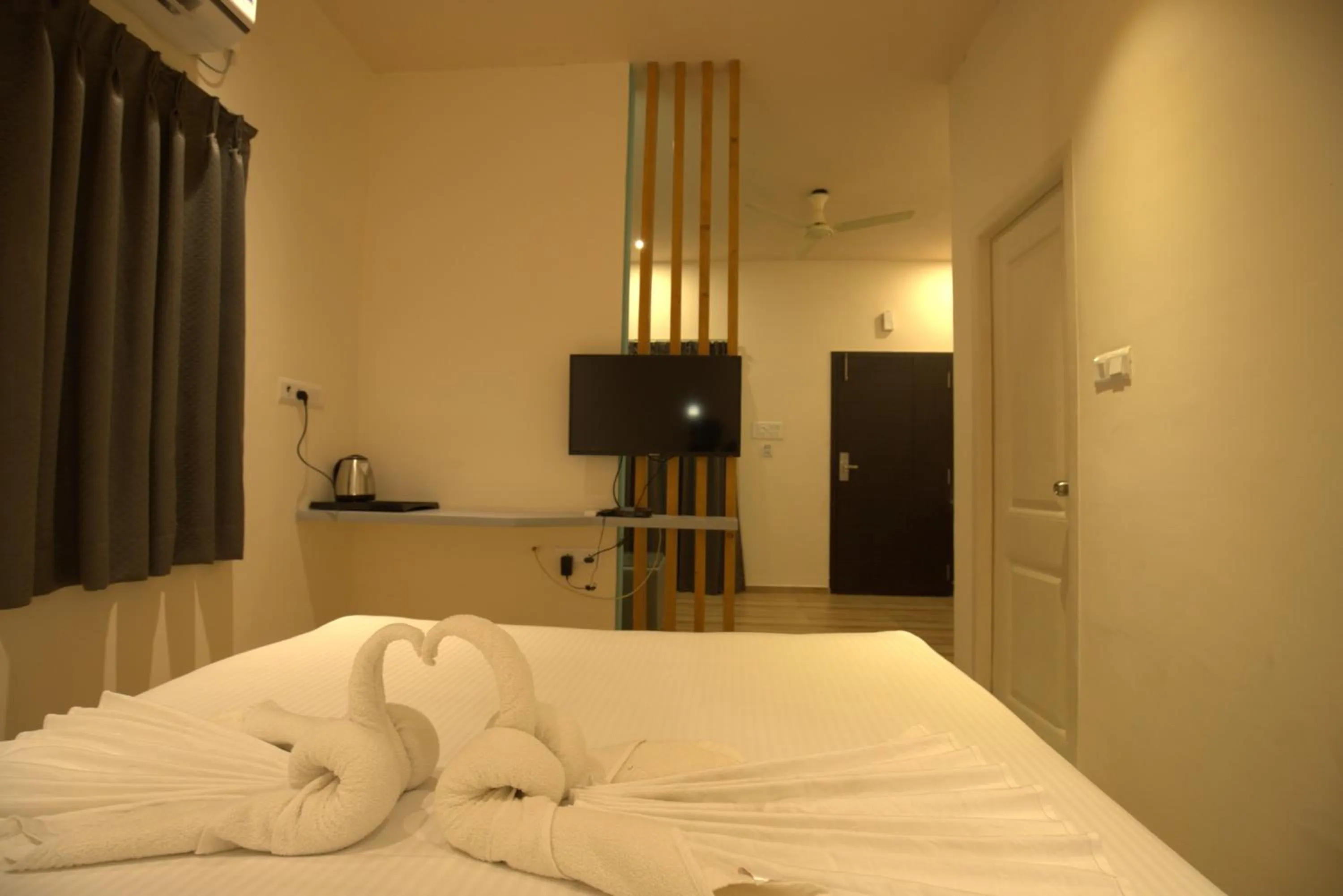 Bedroom, Bed in King Avarta Resort and Convention Centre Pondicherry