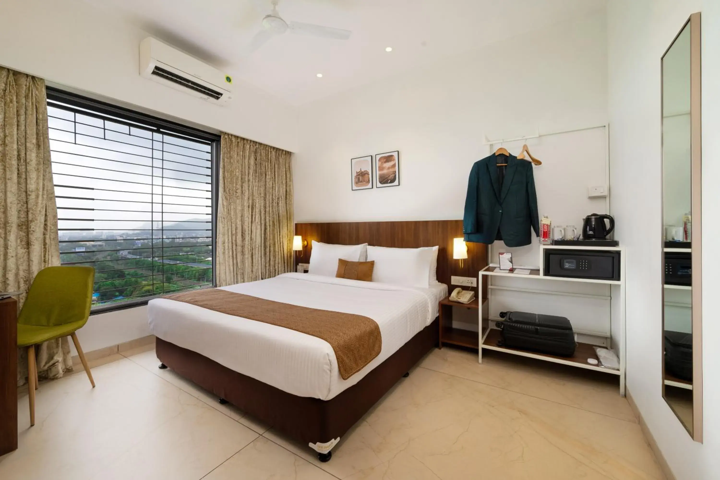 Deluxe Double Room - single occupancy in Freesia Residency By Express Inn - Navi Mumbai Deluxe Double Room - single occupancy in Freesia Residency By Express Inn - Navi Mumbai