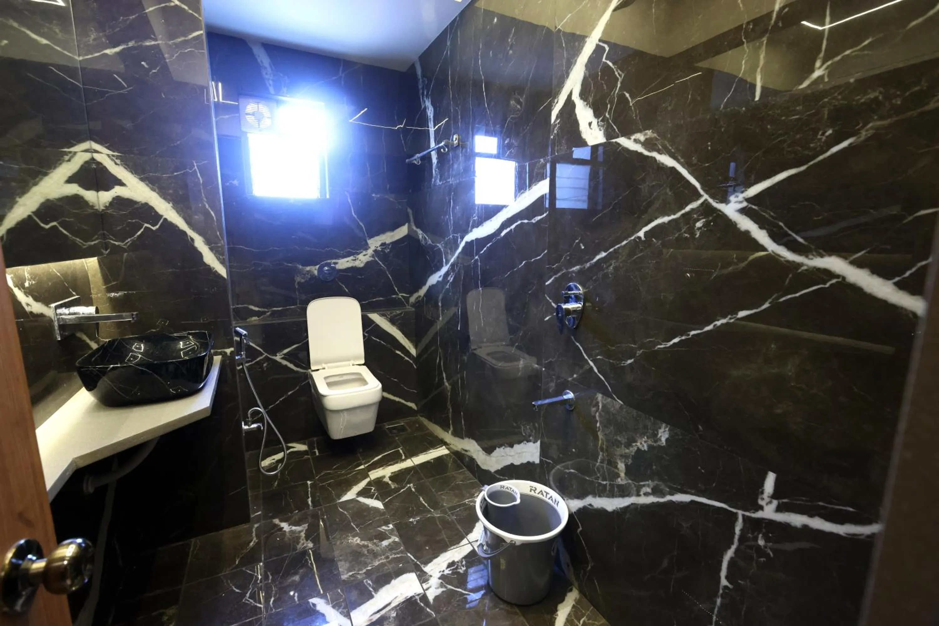 Shower in Hotel A R Paradise