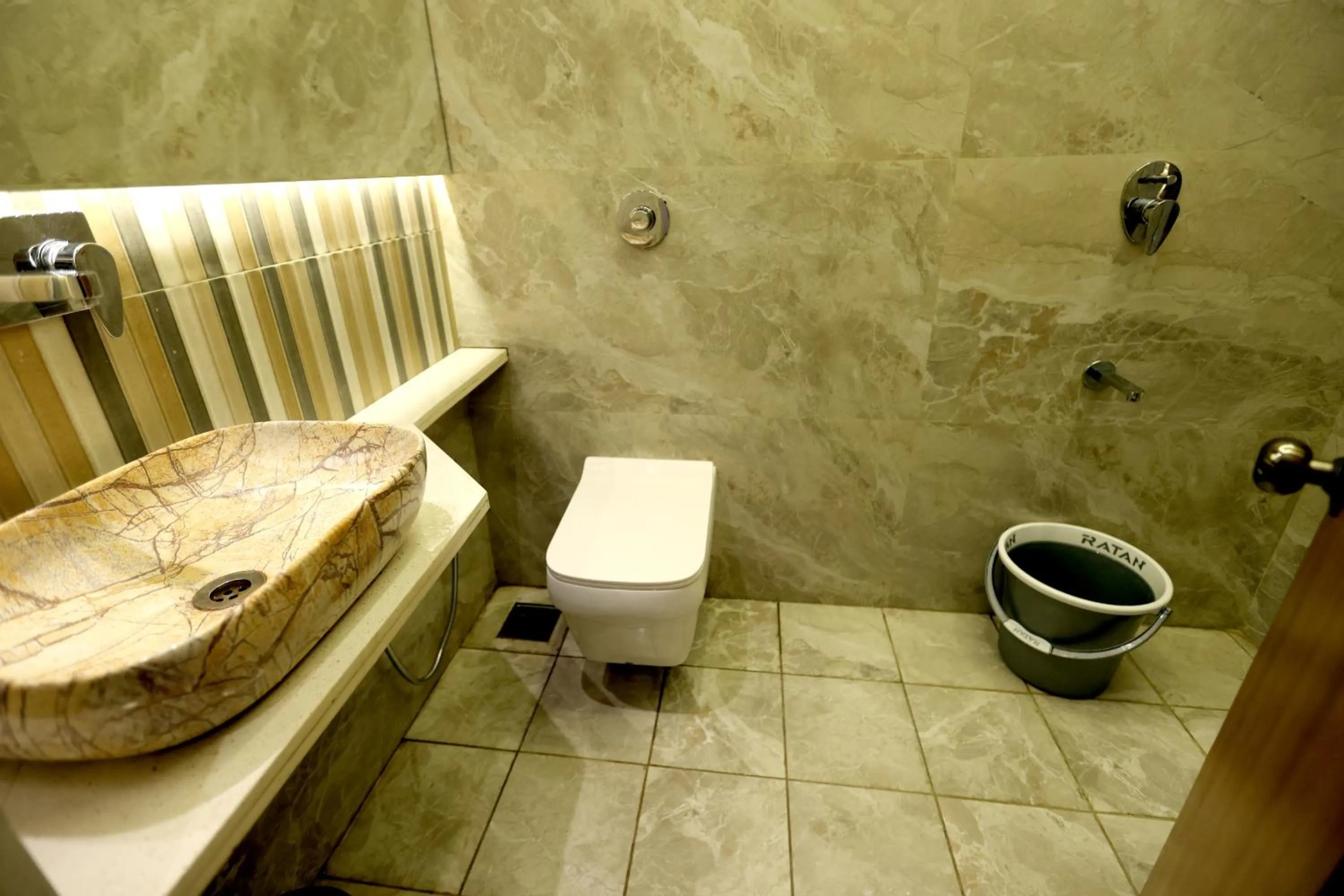 Shower in Hotel A R Paradise