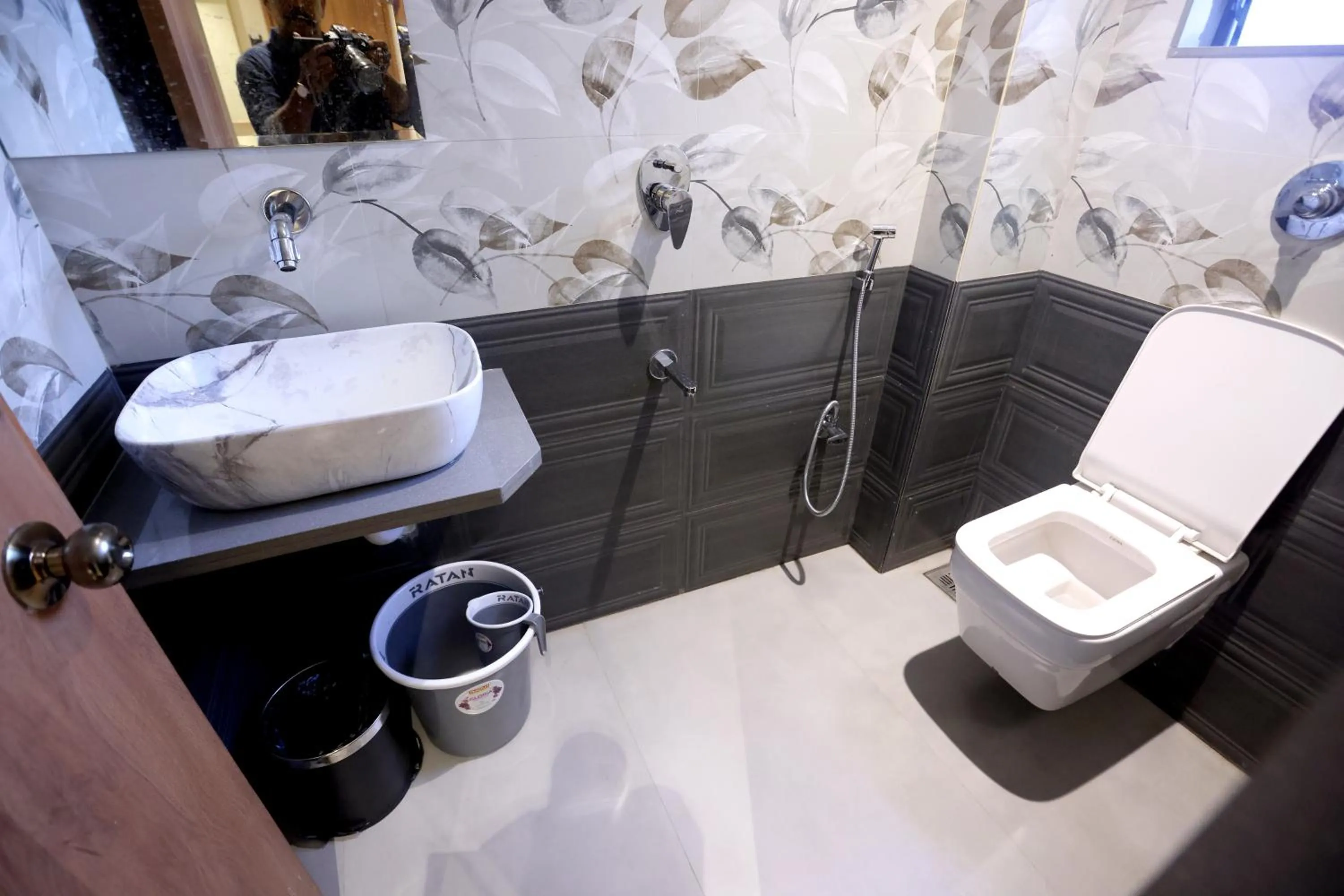 Shower in Hotel A R Paradise