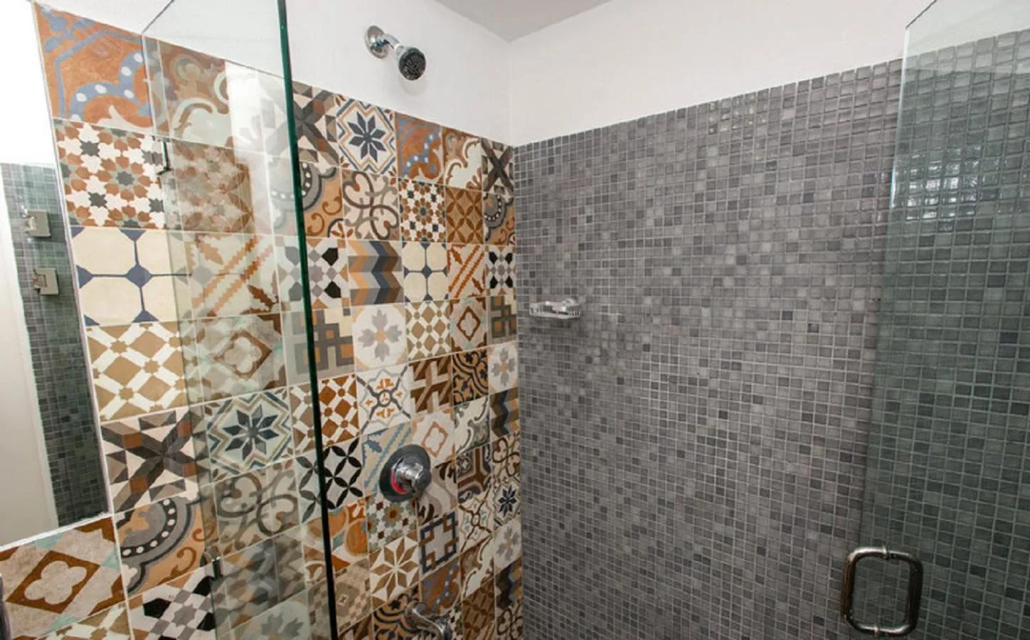 Bathroom in La Vela Boutique Hotel