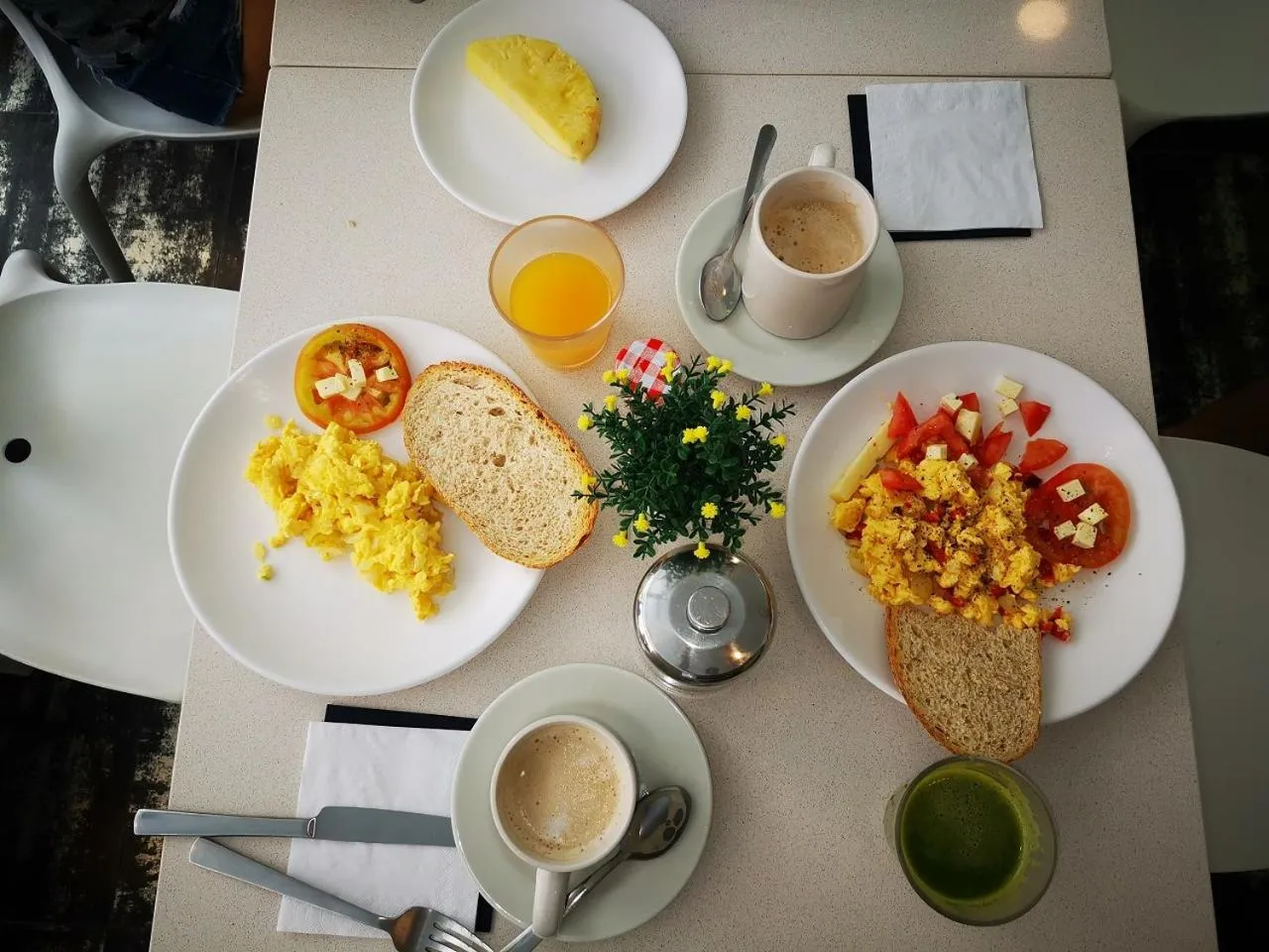 Food and drinks in La Vela Boutique Hotel