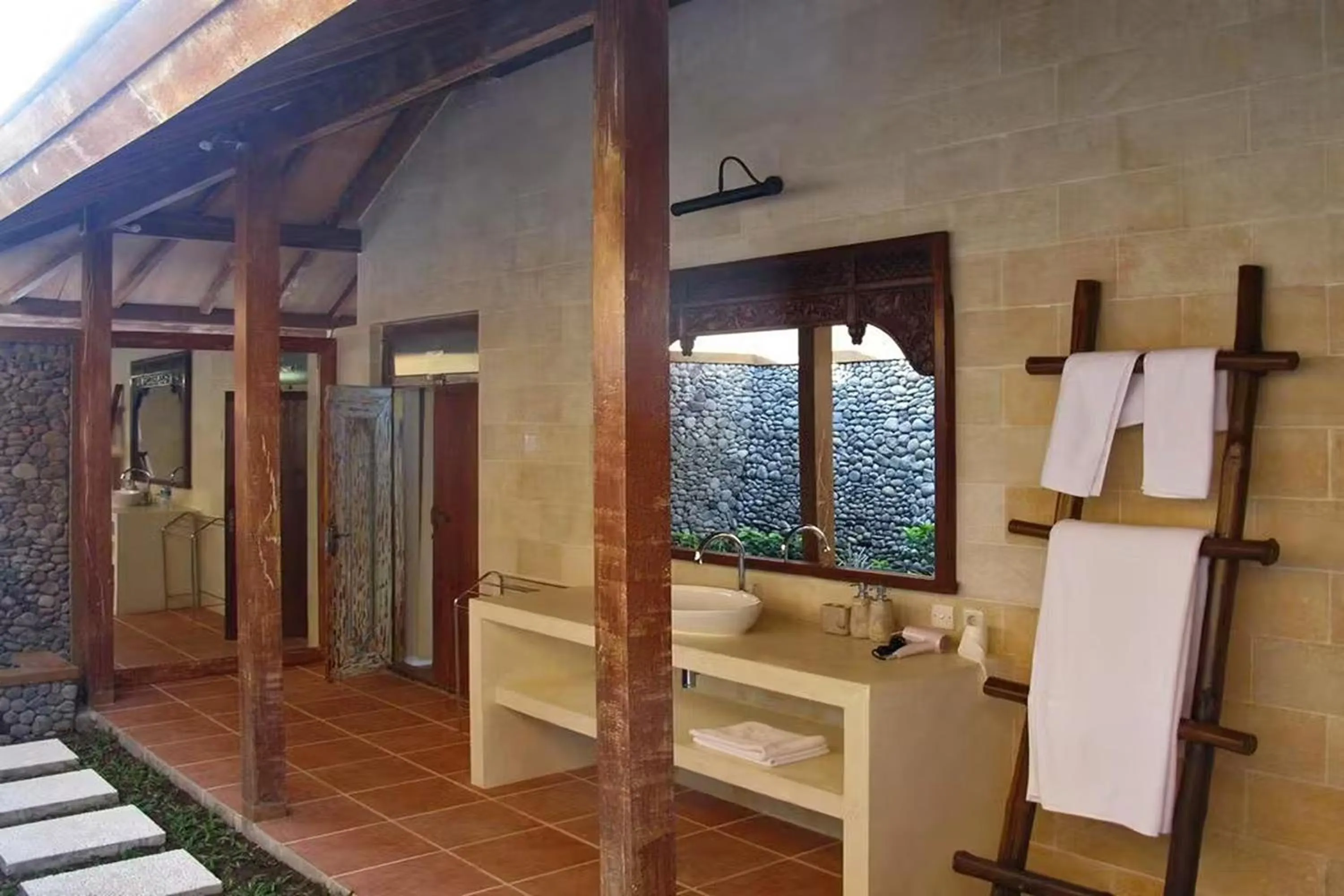 Bathroom in Bangsring Breeze