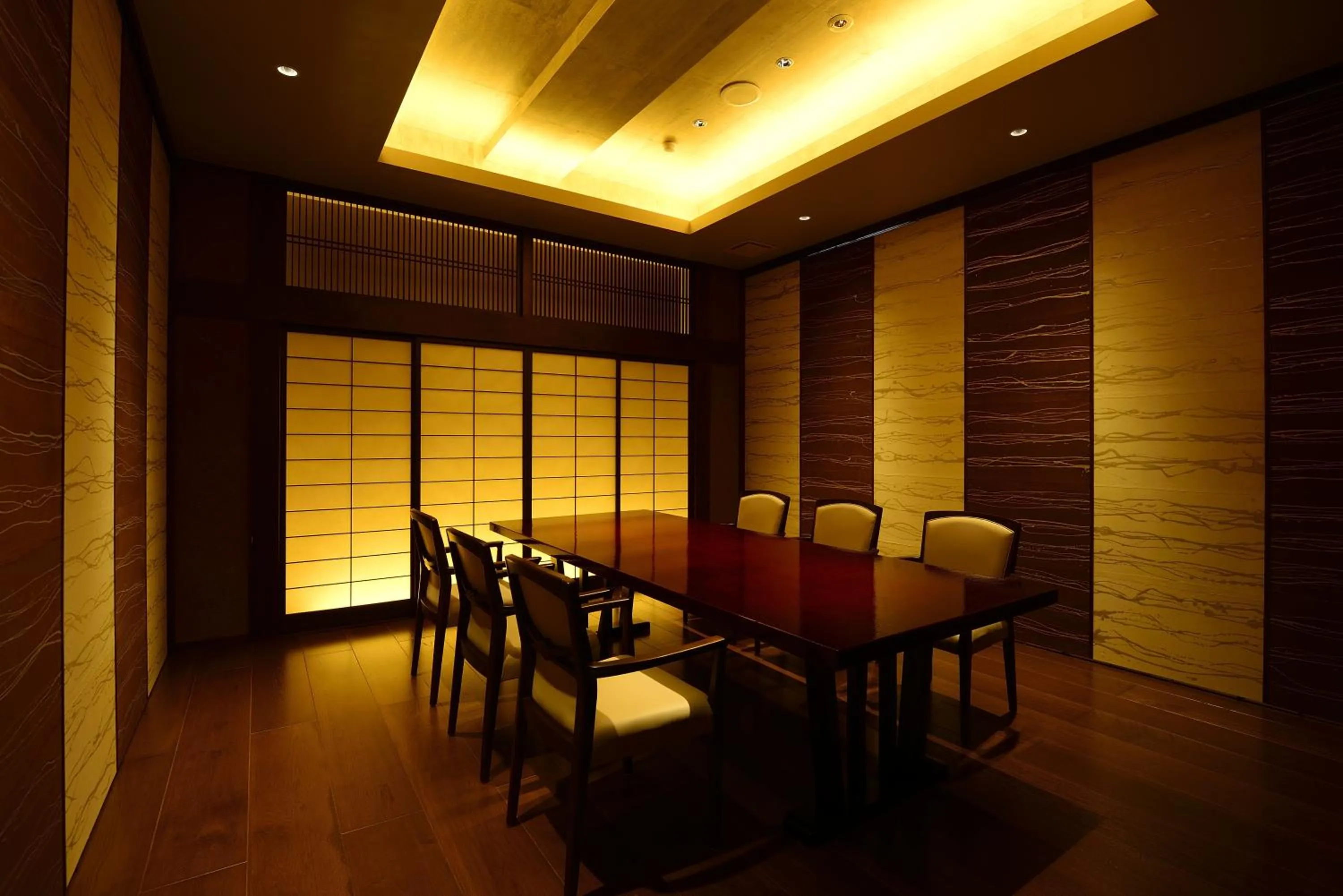 Dining area in Atami Sekitei