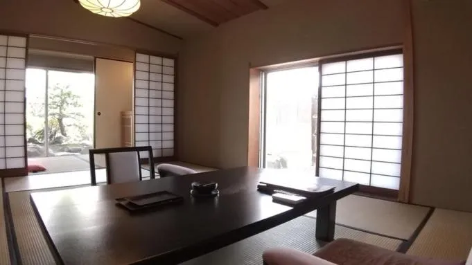 Seating Area in Atami Sekitei