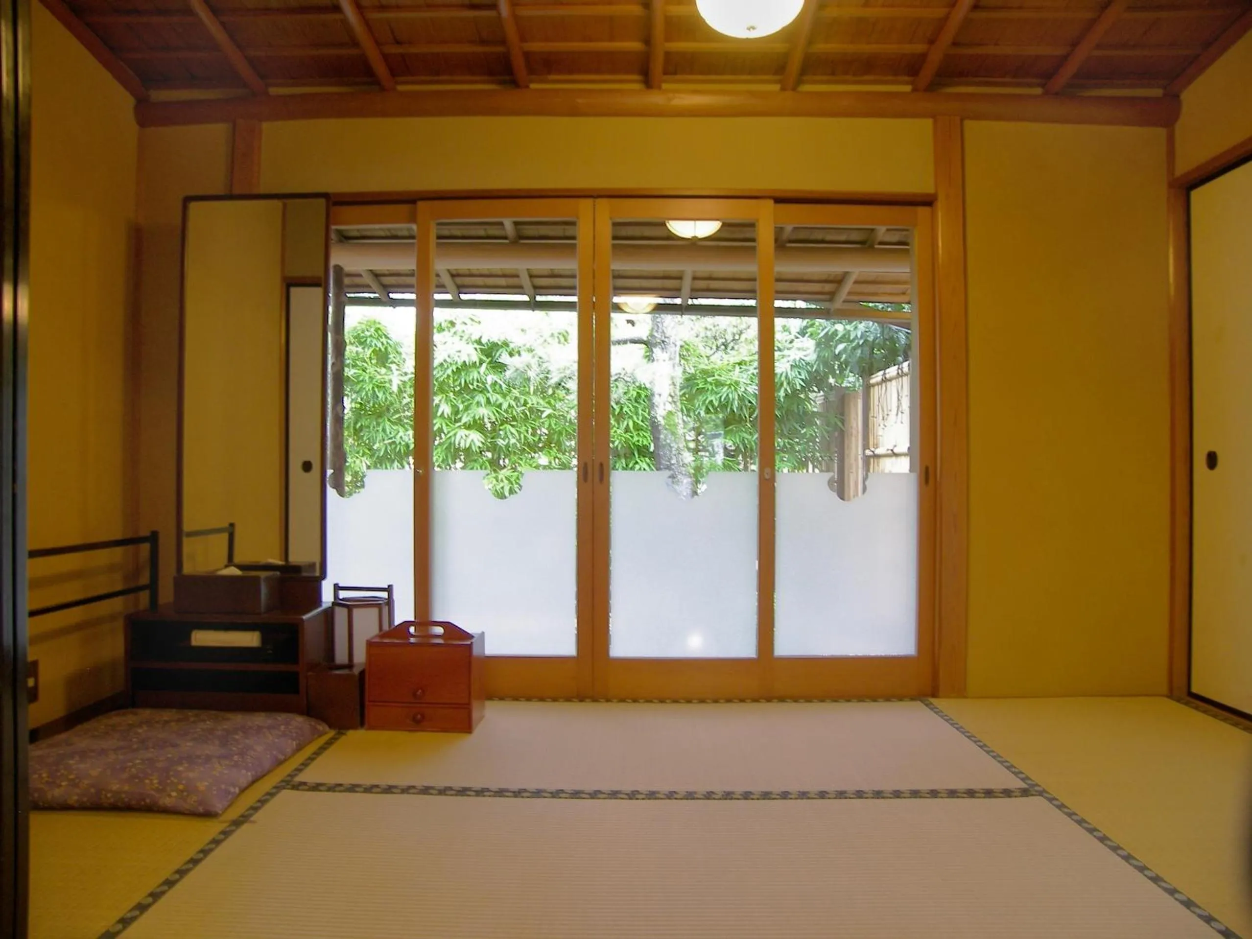 Photo of the whole room in Atami Sekitei
