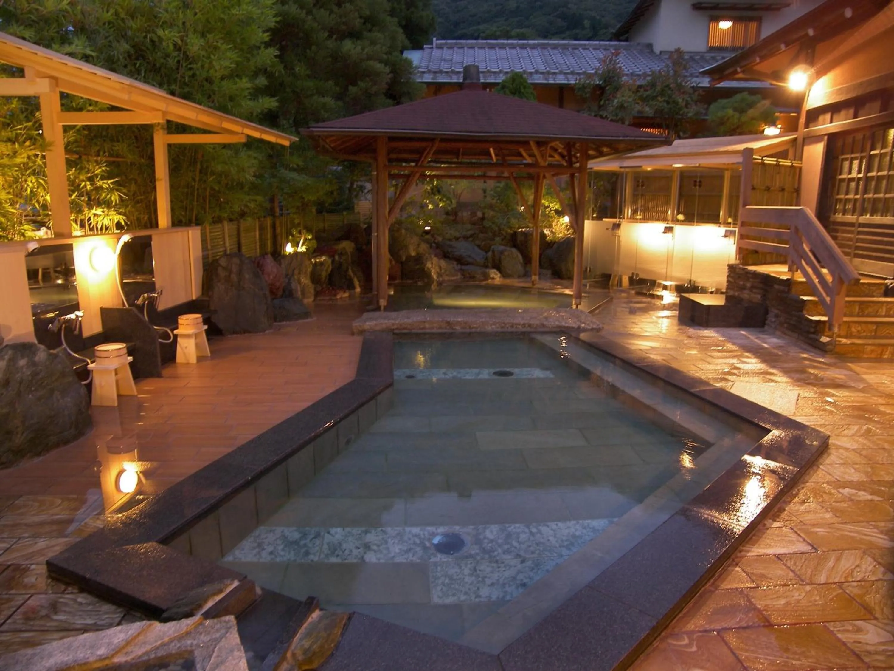 Hot Spring Bath, Swimming Pool in Atami Sekitei