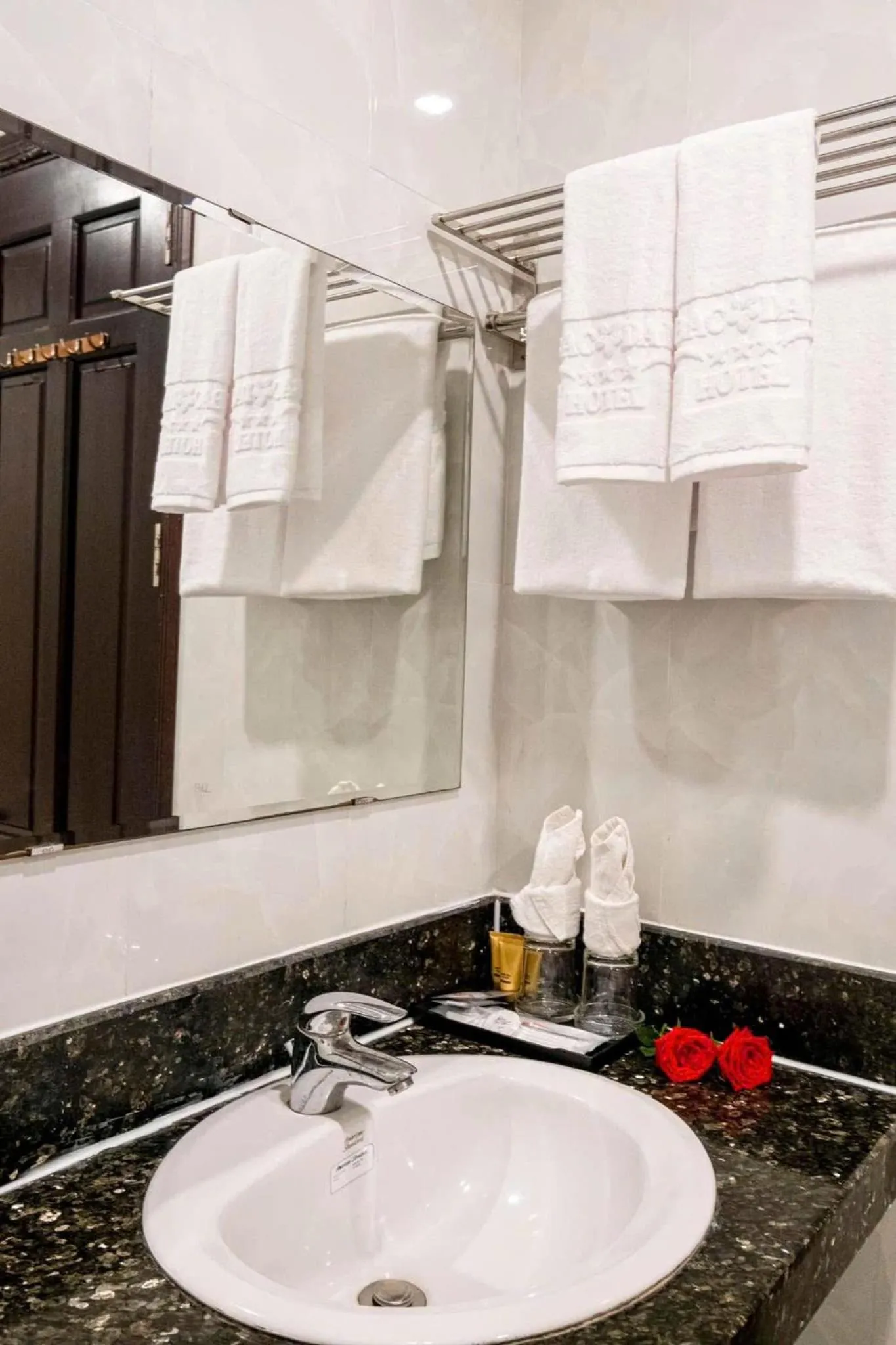 Bathroom in Tay Bac Hotel Da Nang