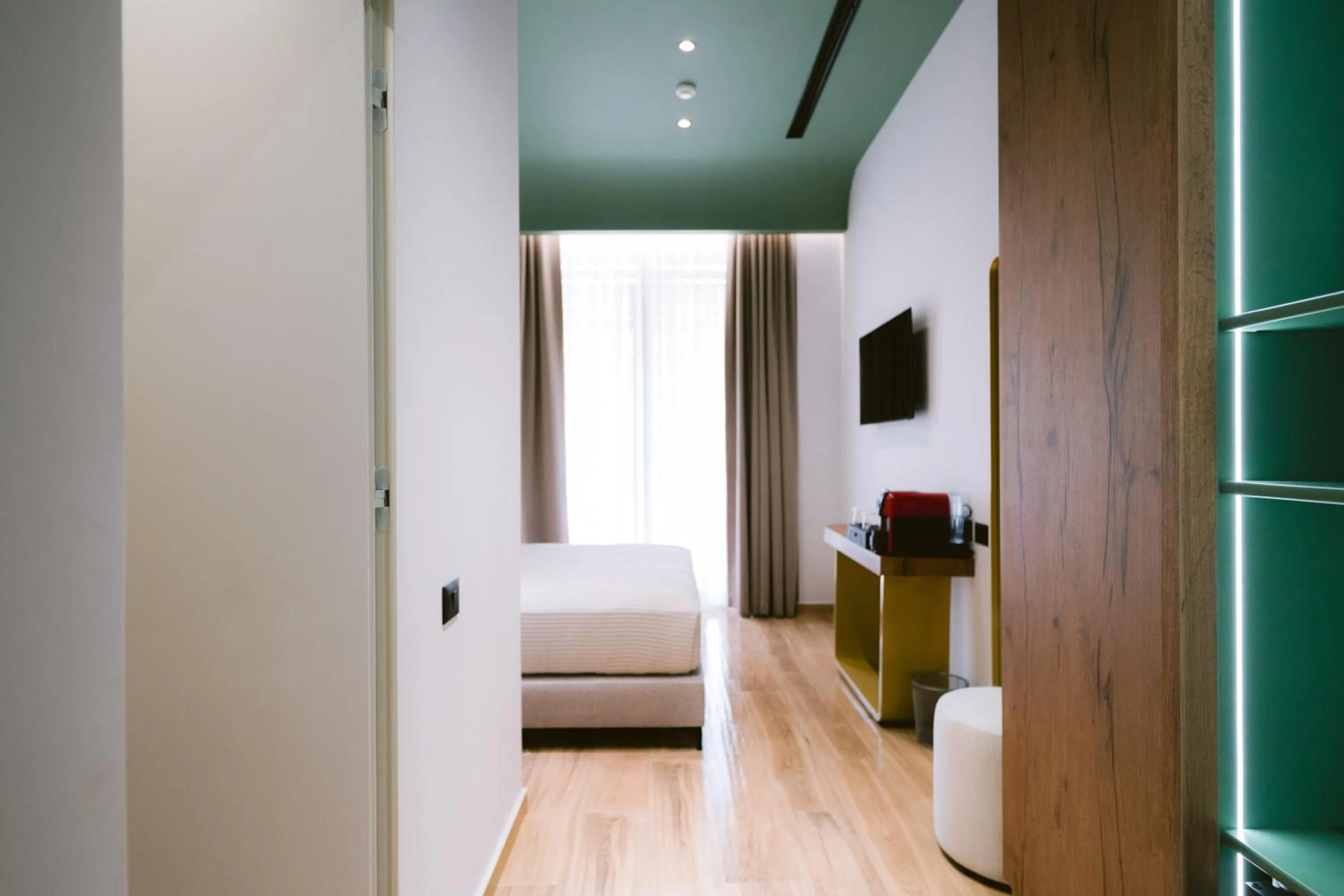 wardrobe in Noemie Hotel