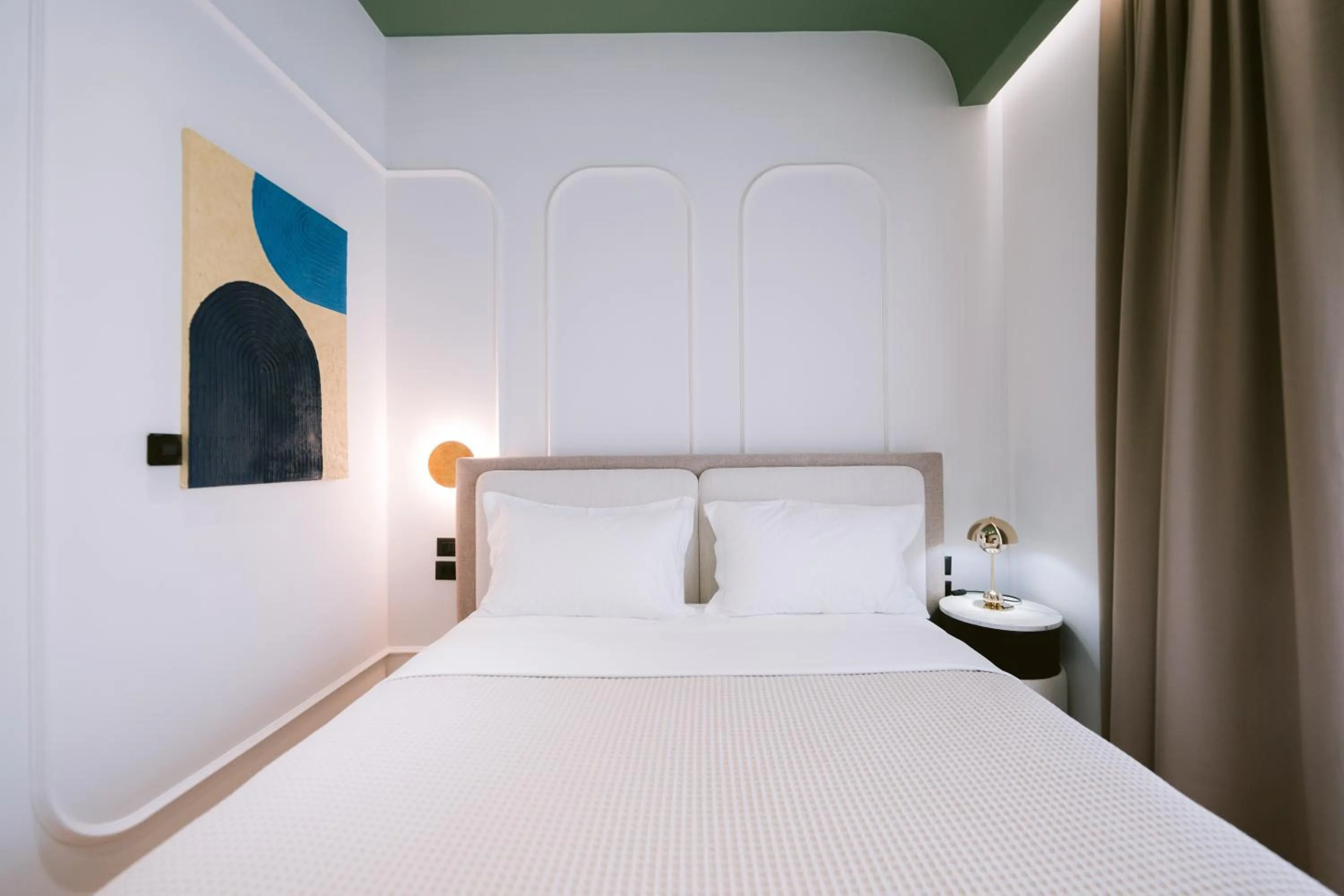 Bedroom, Bed in Noemie Hotel