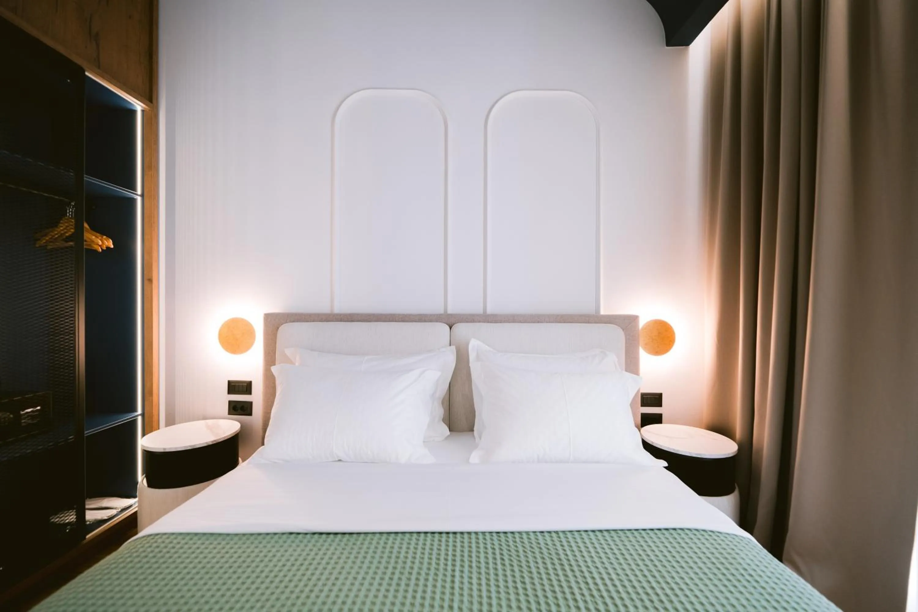 Bed in Noemie Hotel