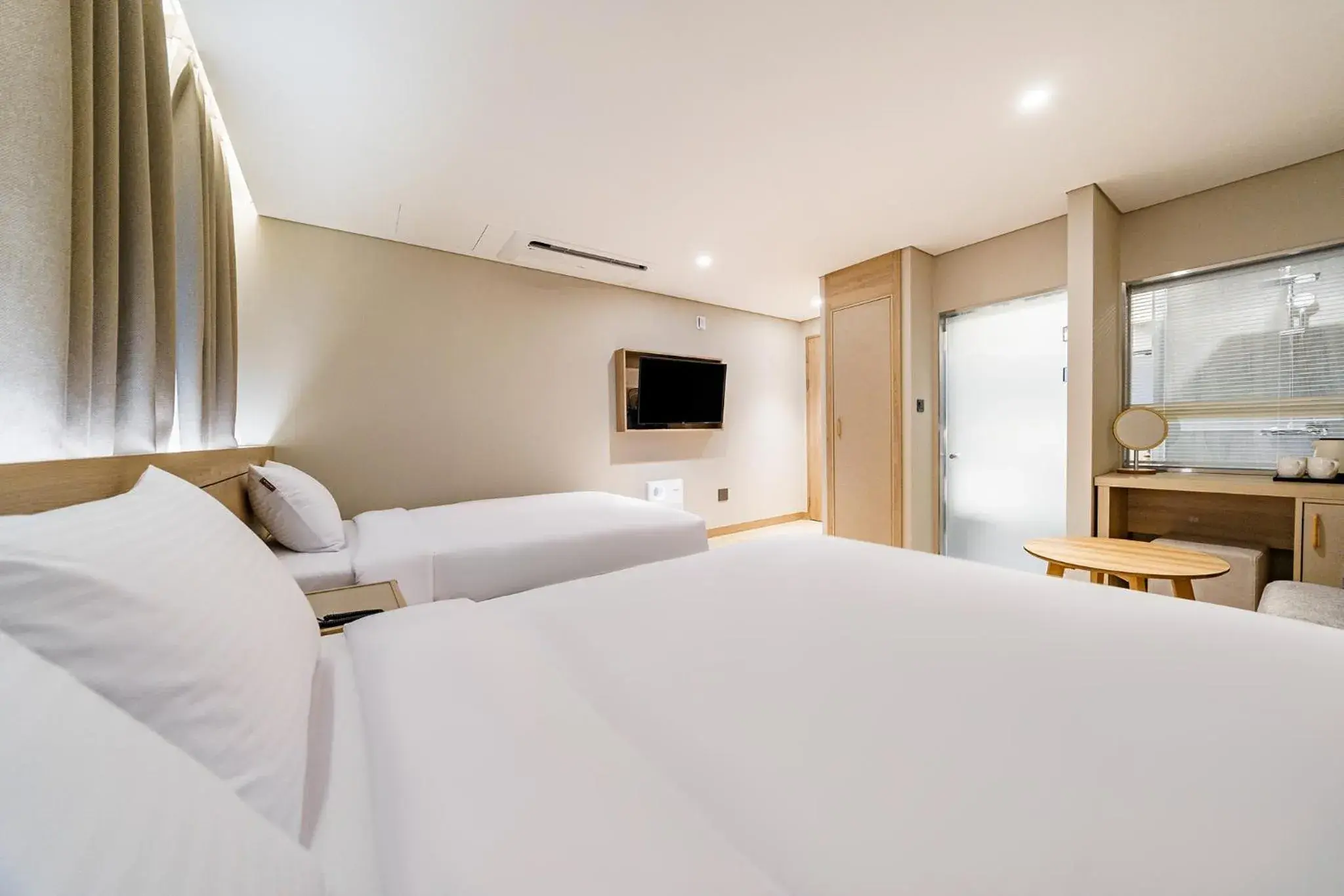 Deluxe Twin Room in Hotel Foret The Spa Deluxe Twin Room in Hotel Foret The Spa