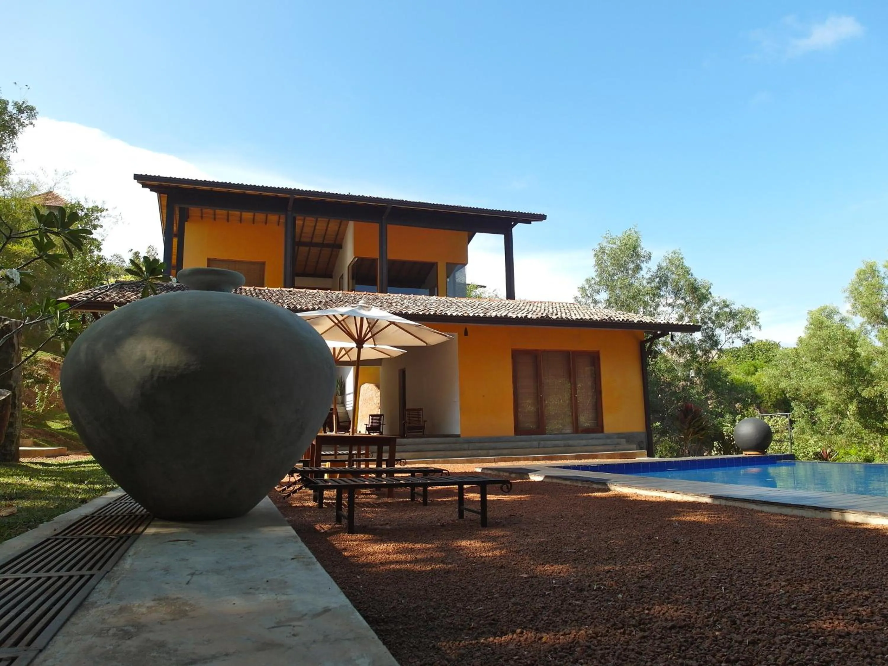 Swimming pool in Highland Villa