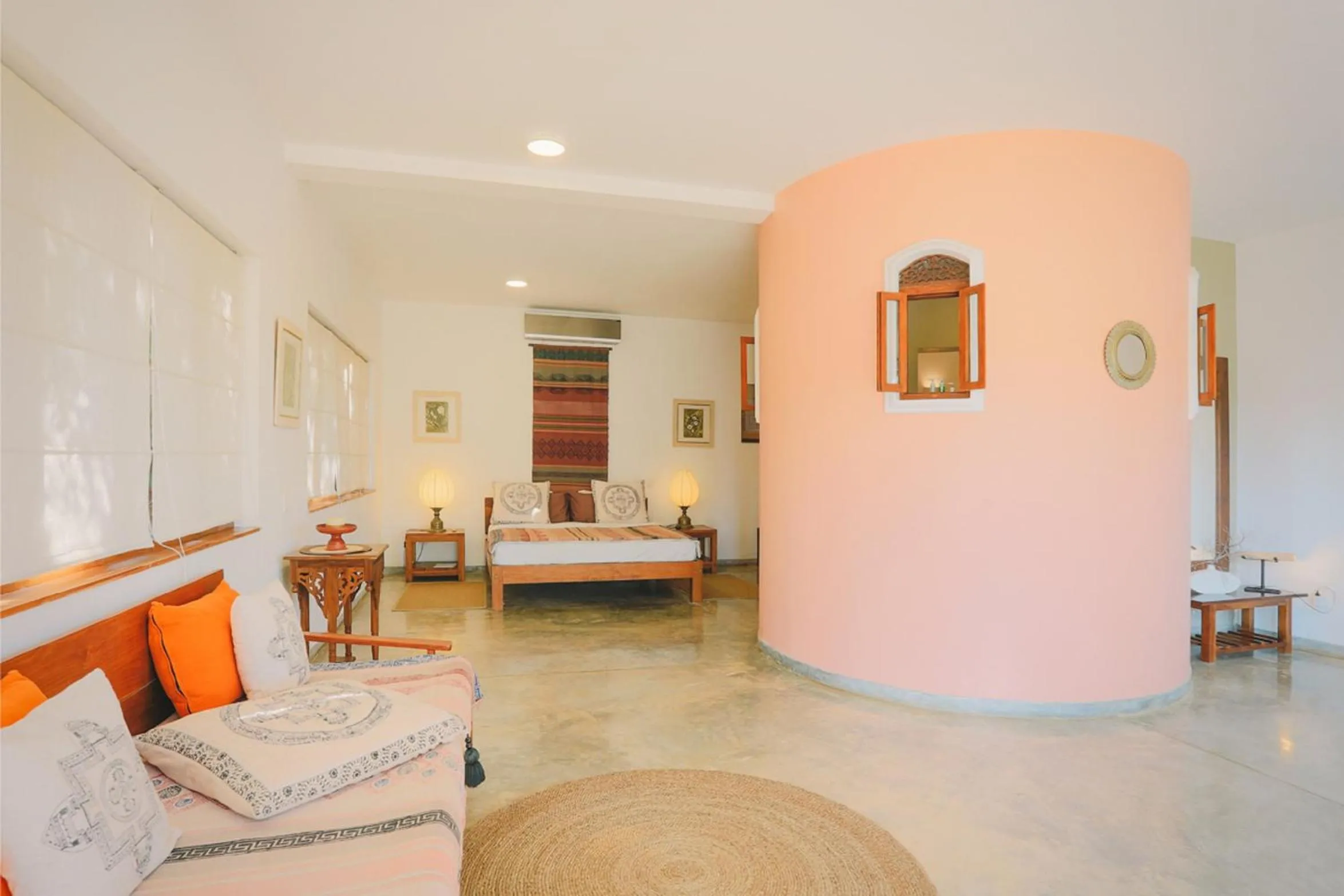 Photo of the whole room in Highland Villa