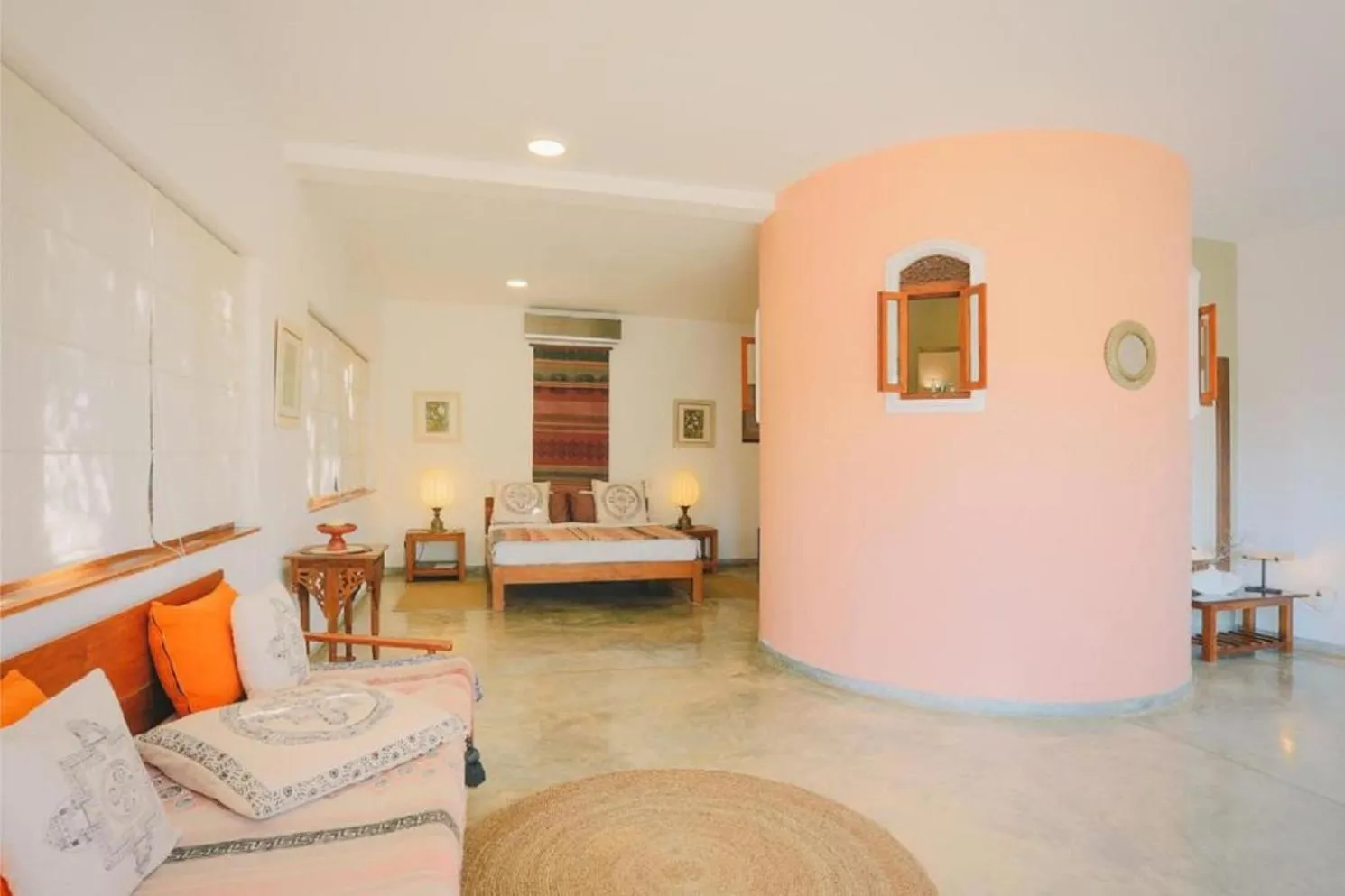 Photo of the whole room in Highland Villa