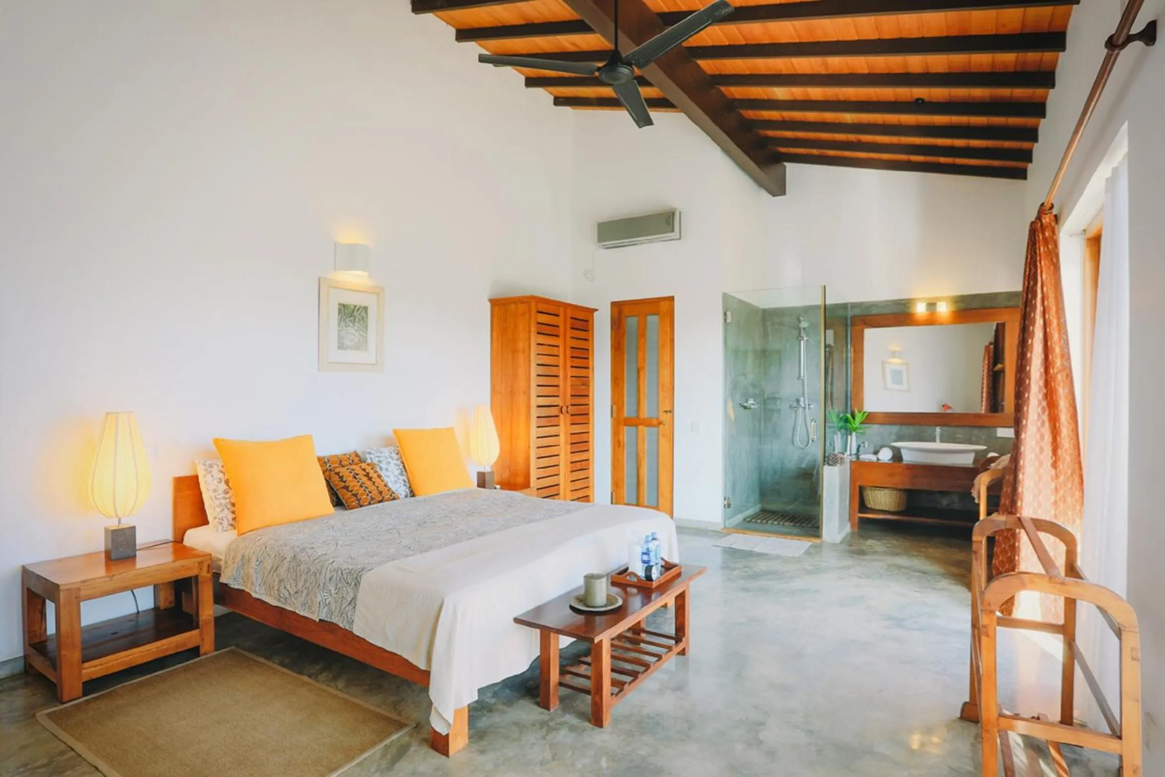 Photo of the whole room, Bed in Highland Villa