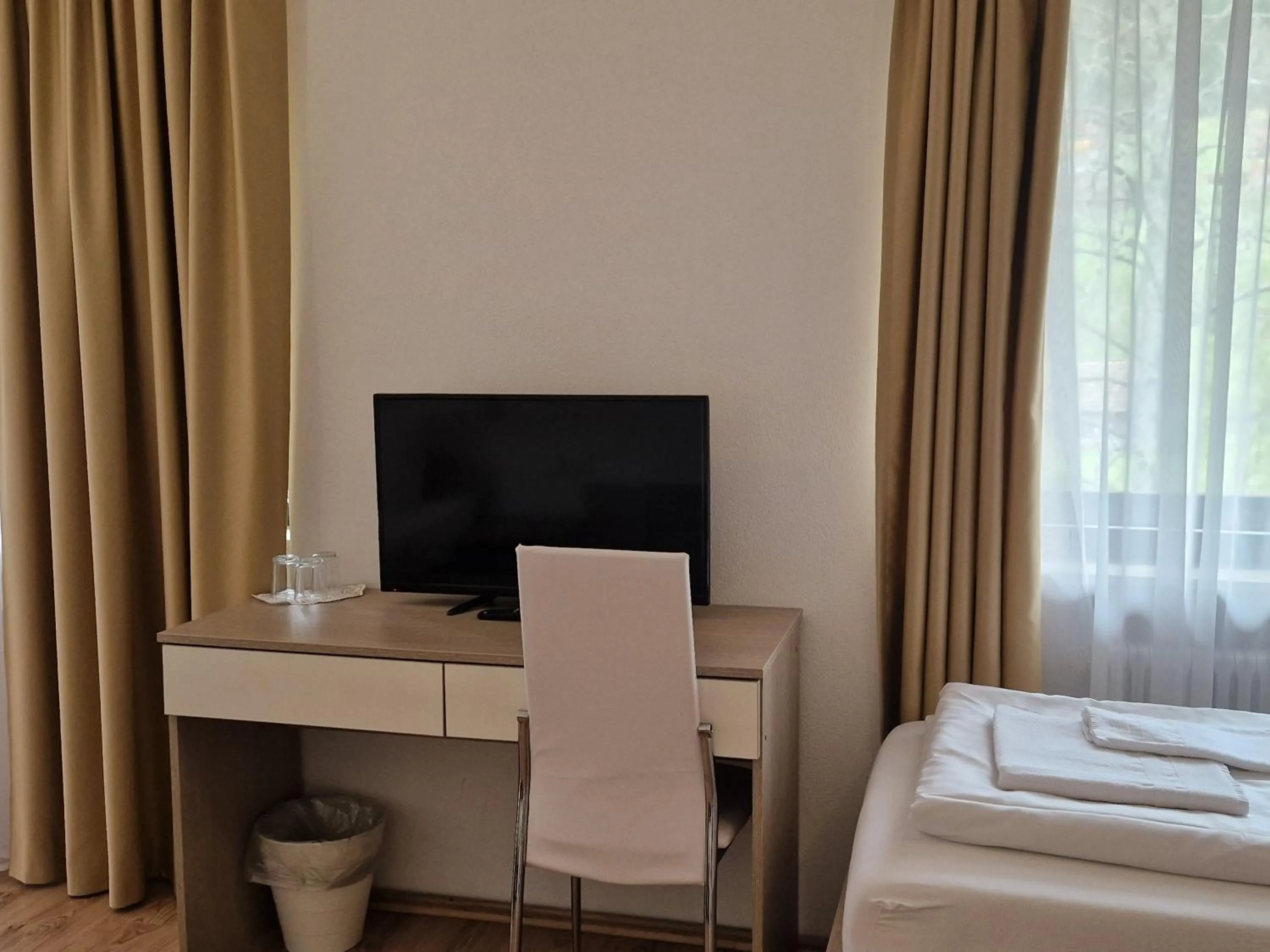 TV and multimedia, Bed in Schwanen-Resort