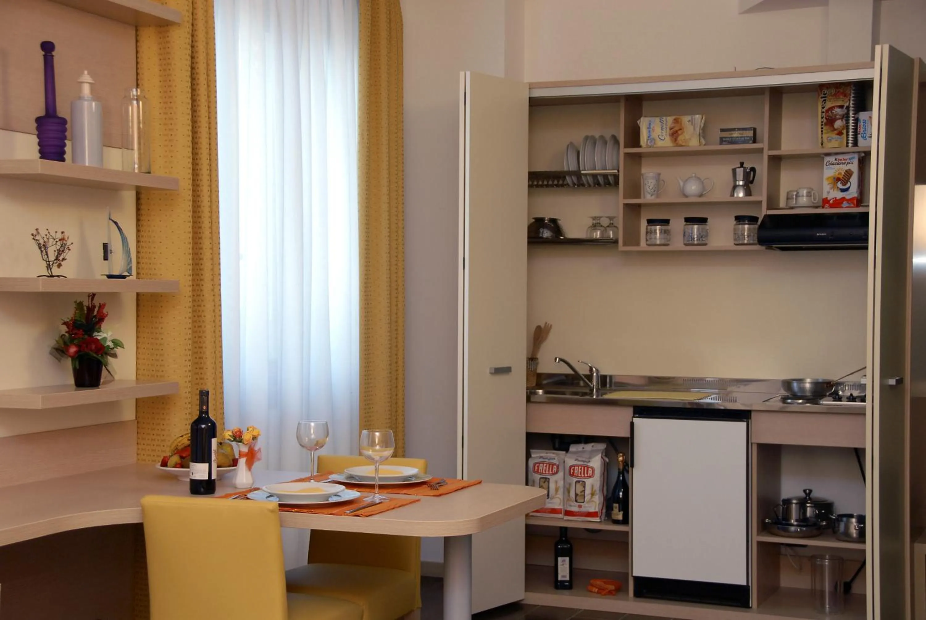 Day in Groane Hotel Residence