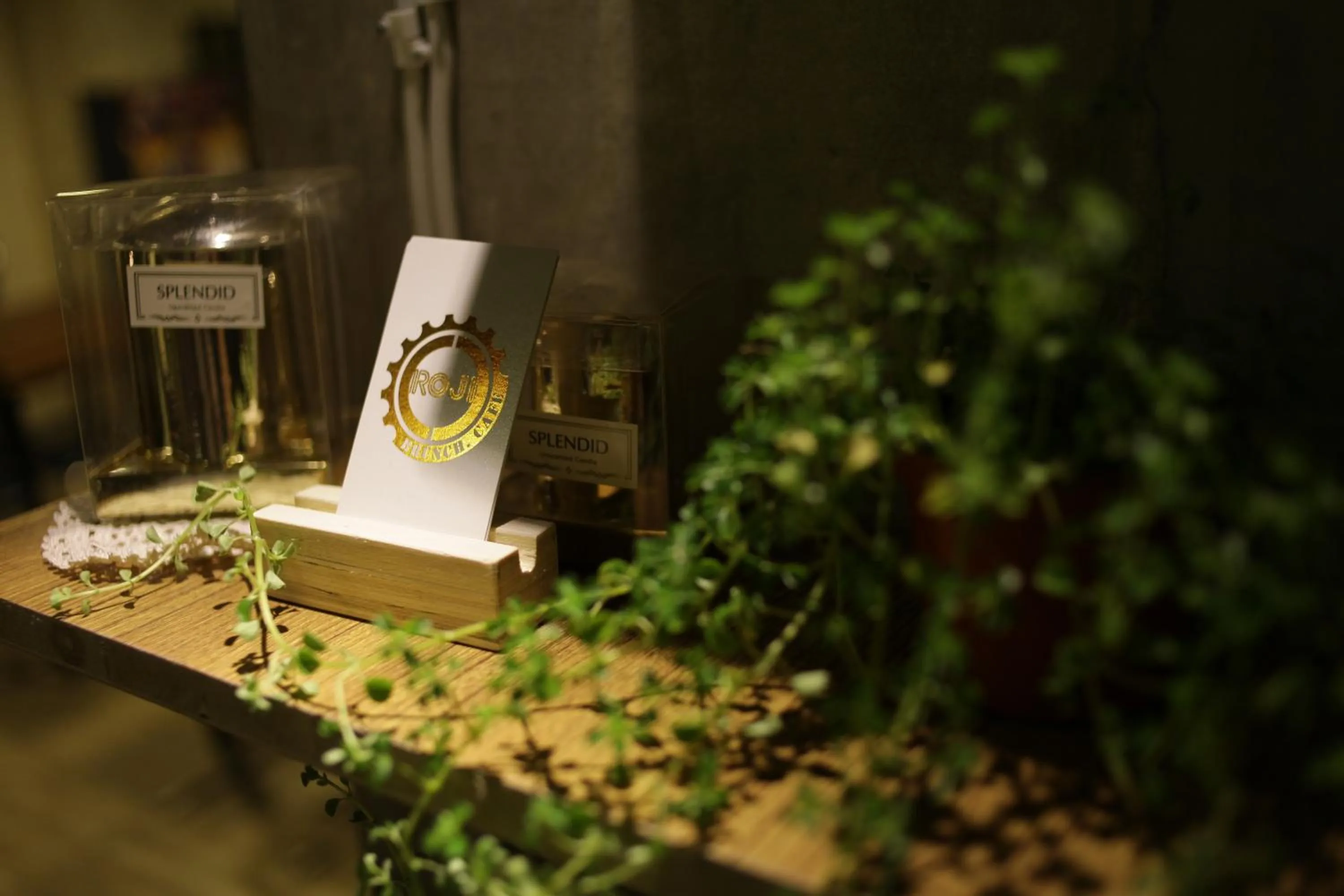 Restaurant/places to eat in Prince Hotel