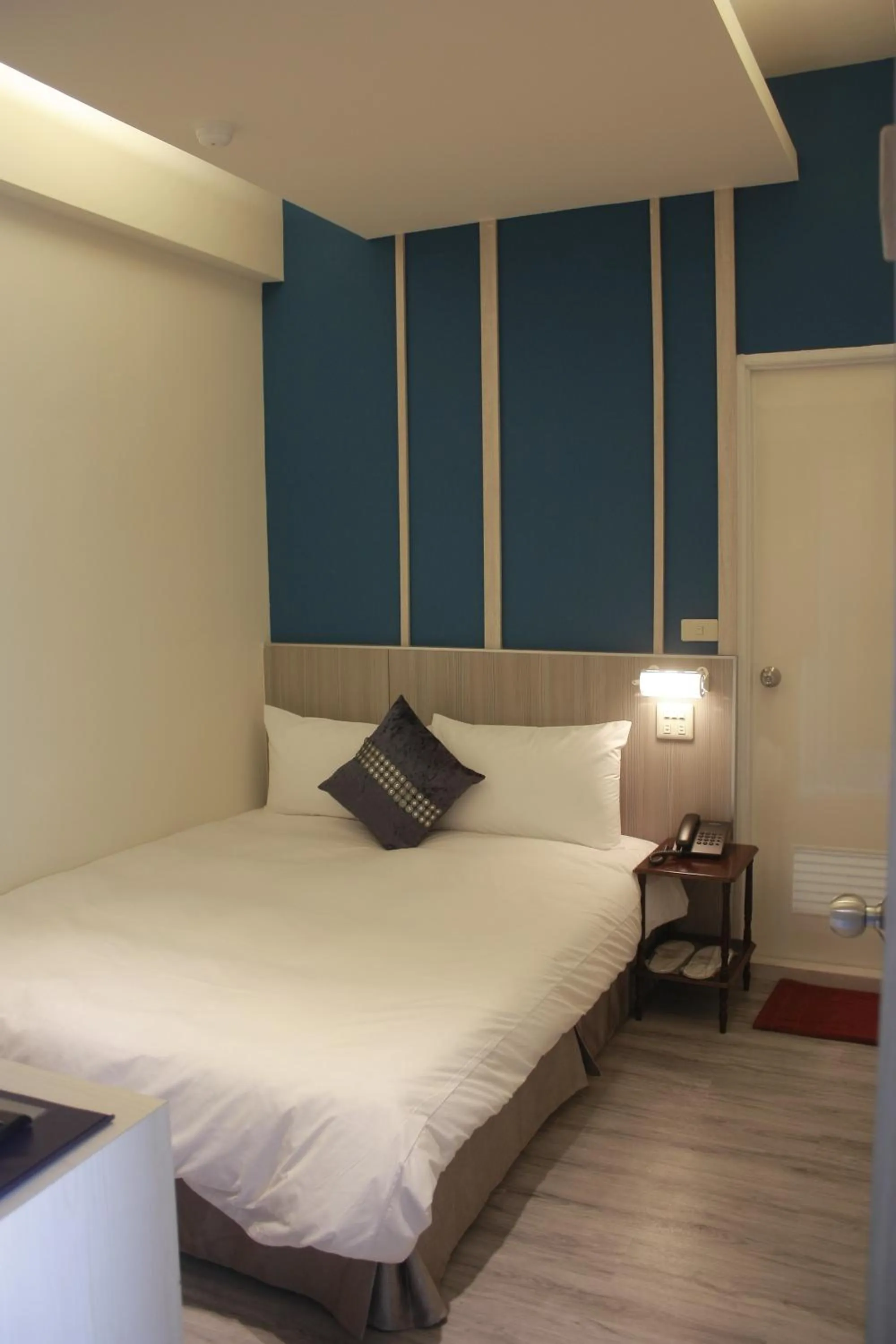 Night, Bed in Prince Hotel