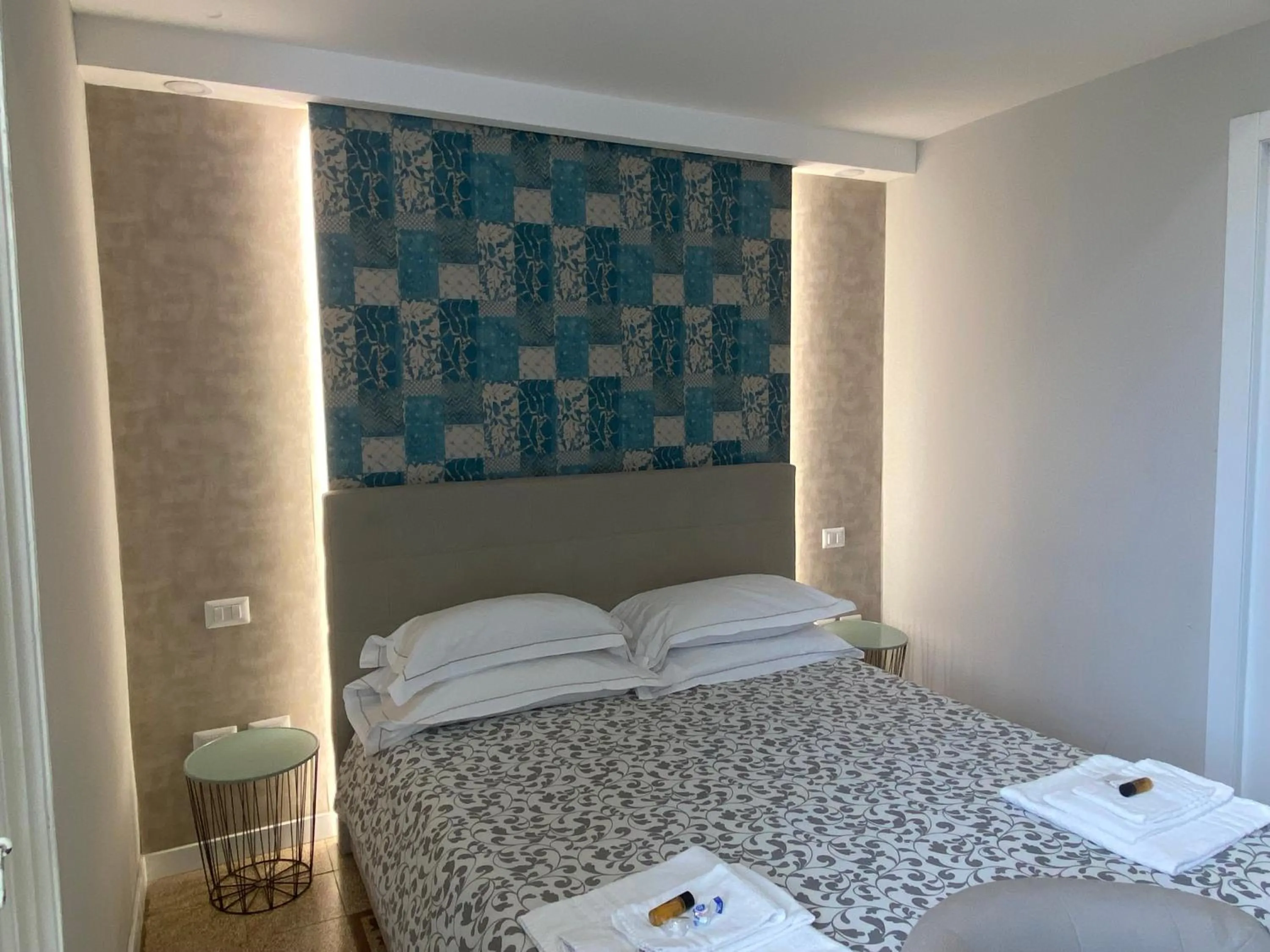 Photo of the whole room, Bed in B&B Suite Cutelli