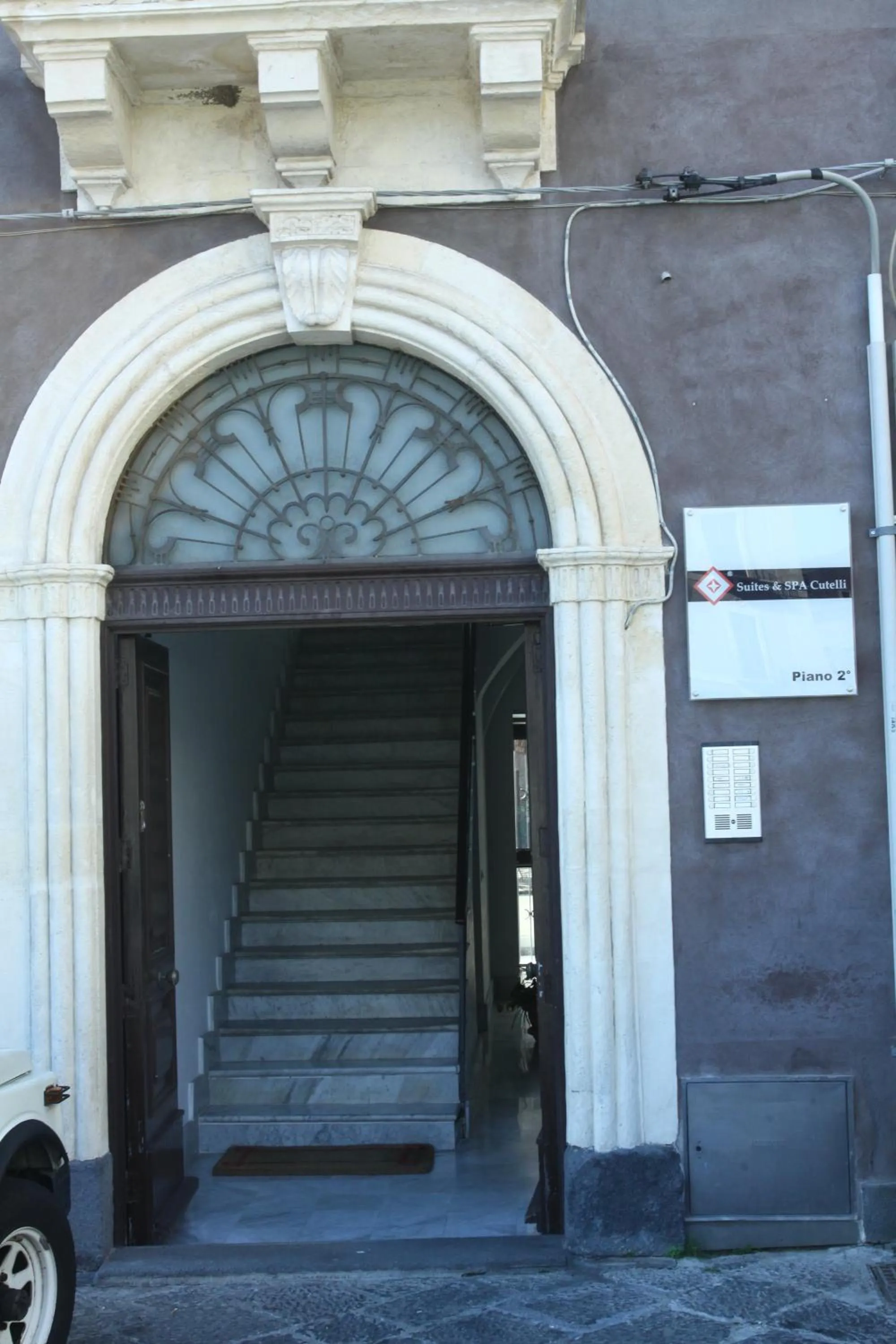 Facade/entrance in B&B Suite Cutelli