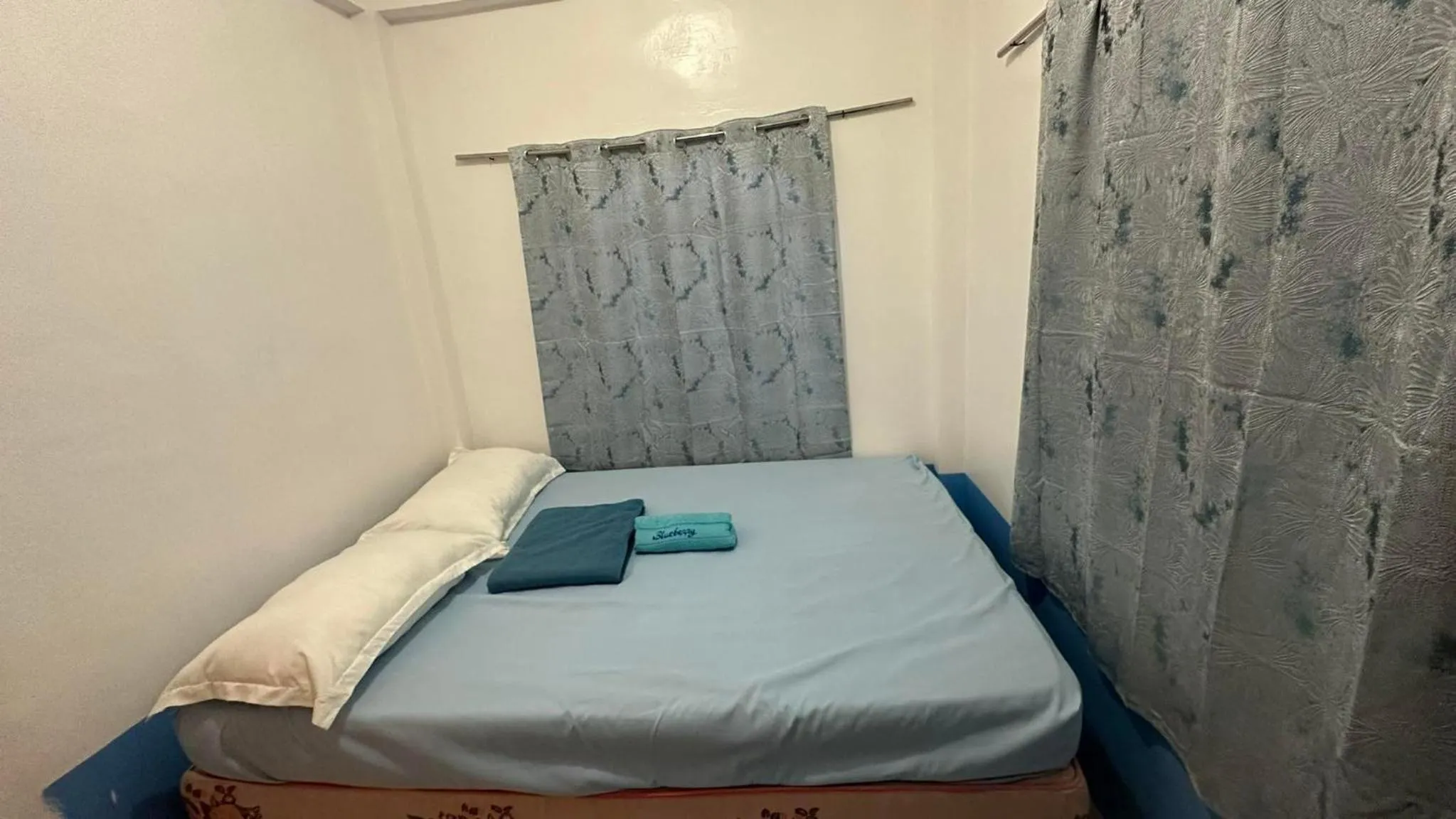 Blueberry Resort Laiya