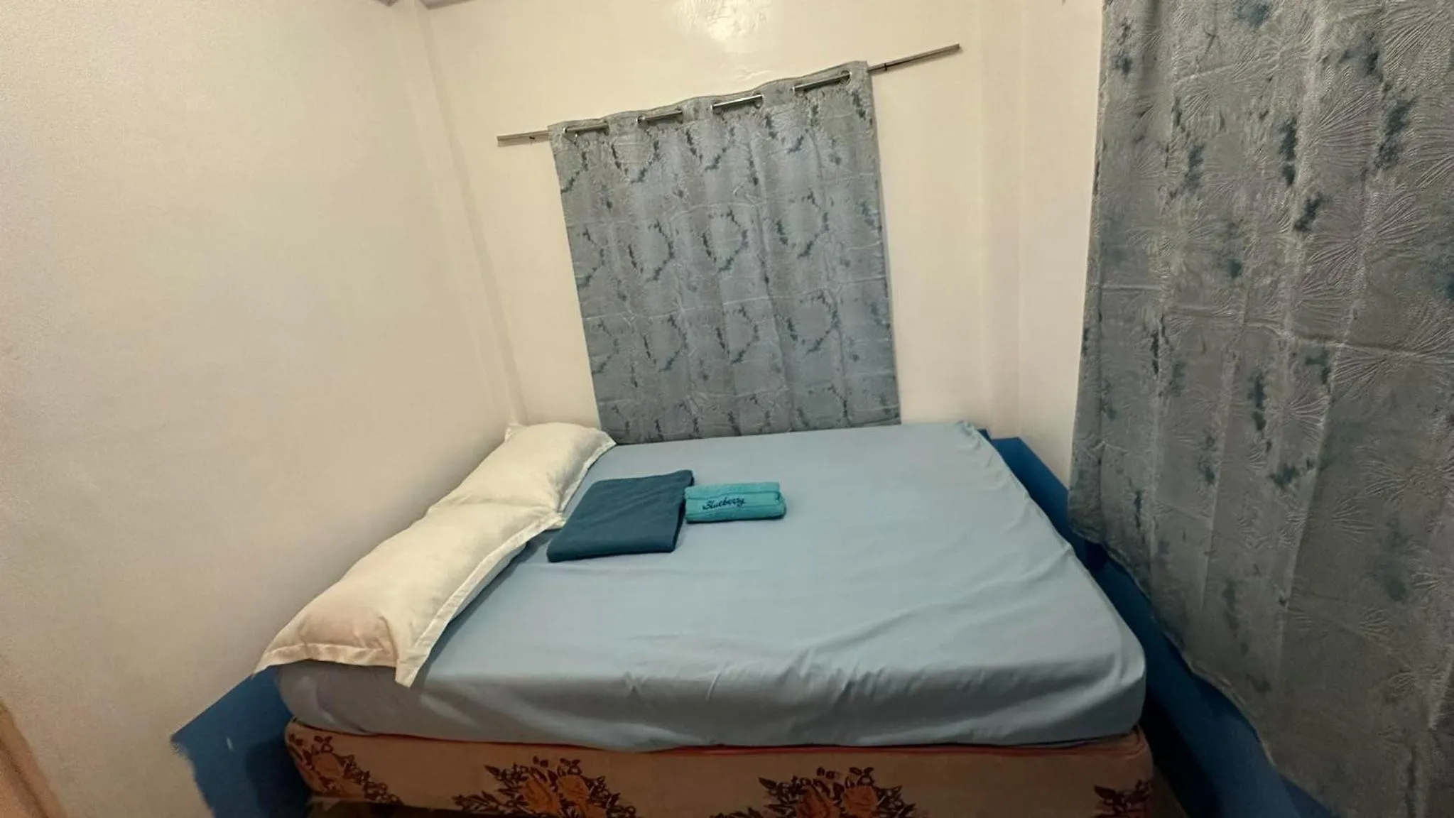 Blueberry Resort Laiya