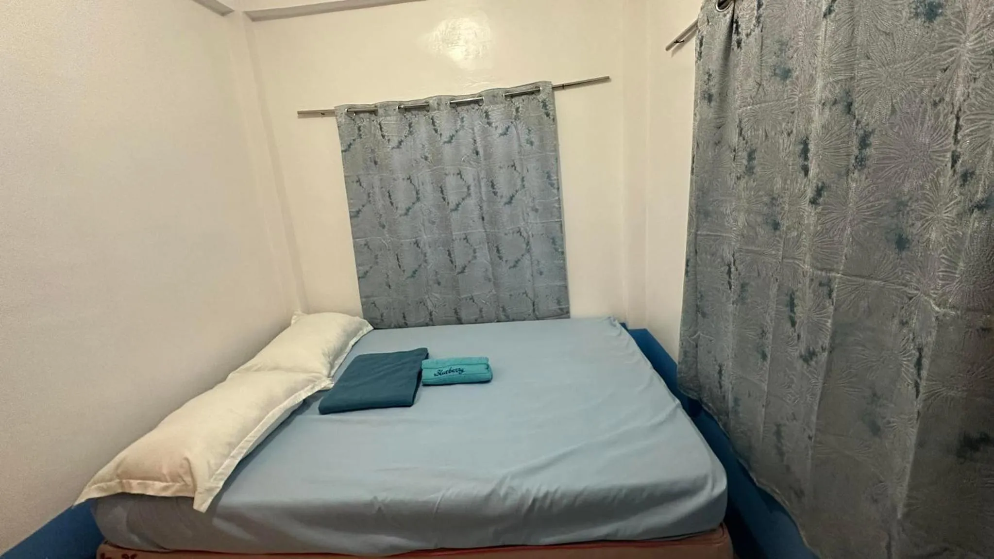 Blueberry Resort Laiya