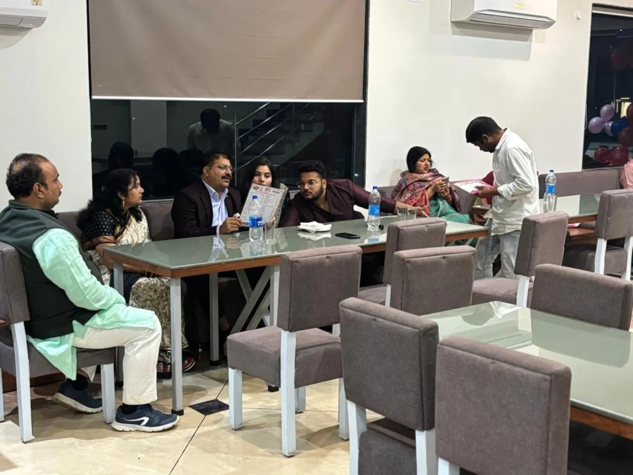 People in Hotel Omkareshwar Inn