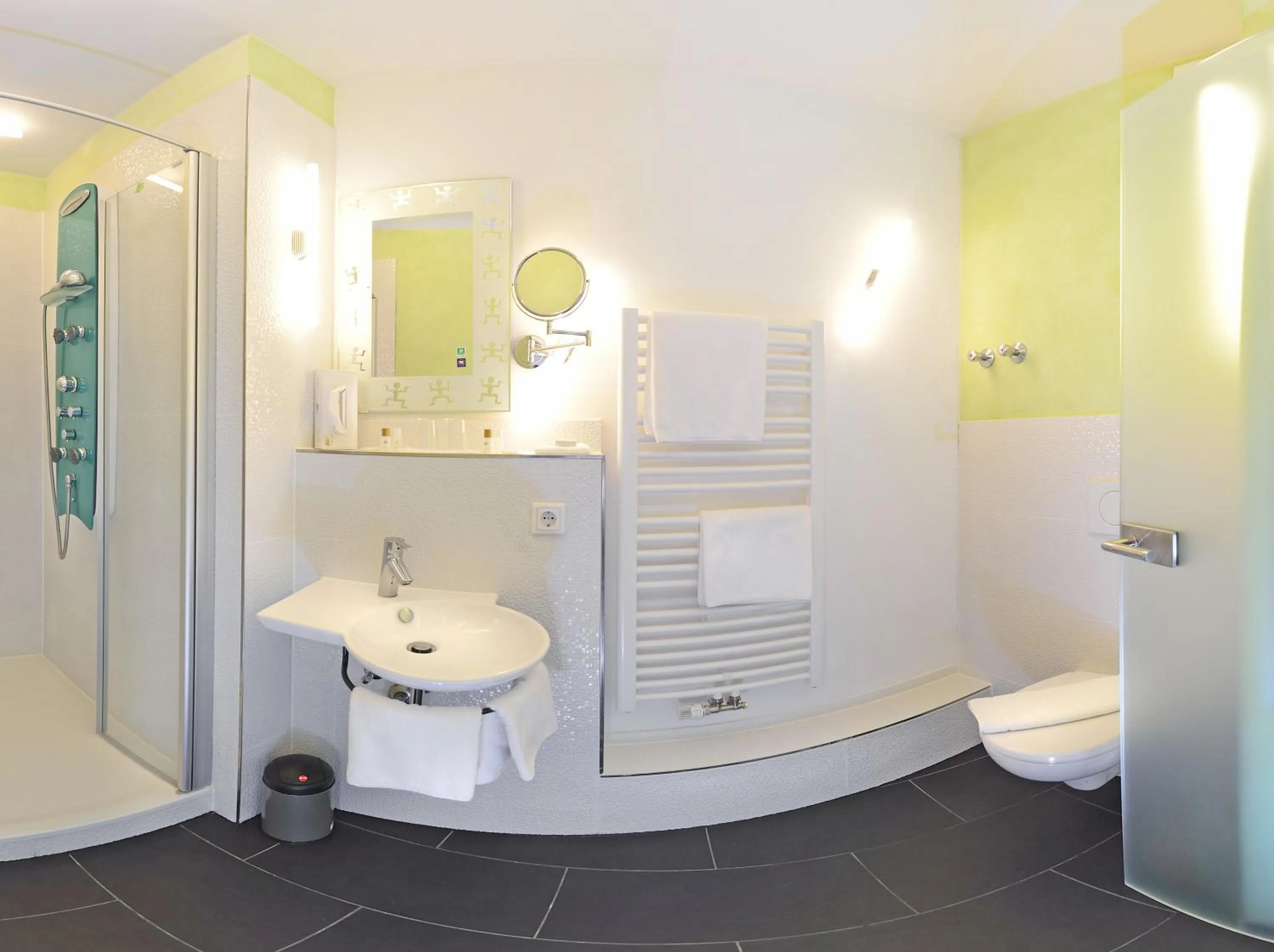 Bathroom in Hotel Landgasthof König von Preussen