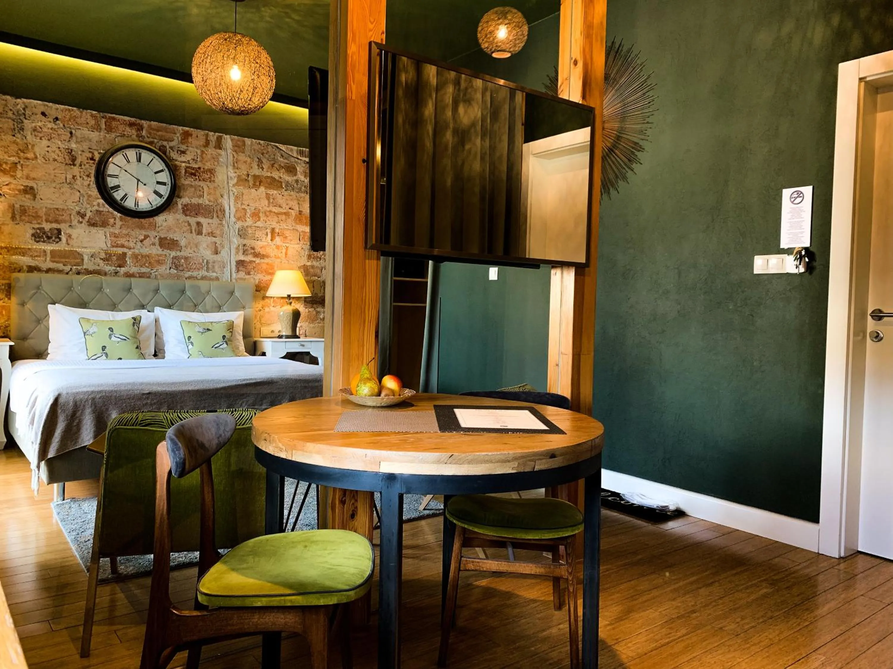 Photo of the whole room in SleepWell Ordynacka