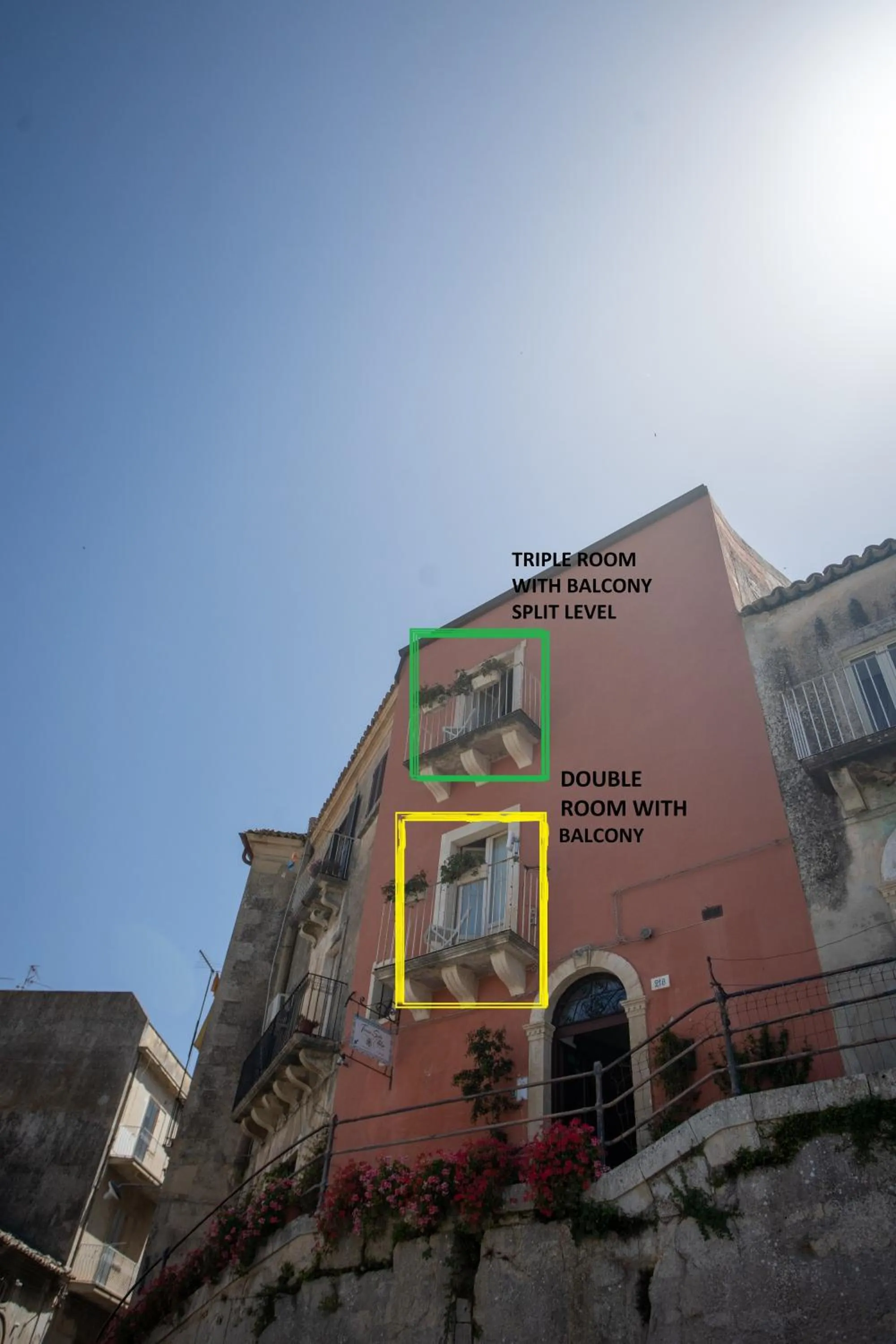 Property building in Bed and Breakfast Terra del Sole Ibla