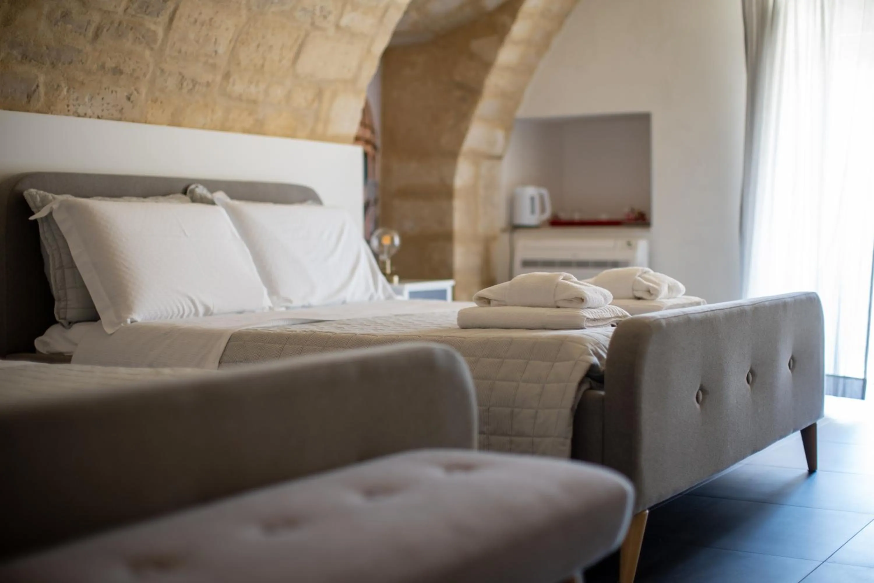 Decorative detail, Bed in Bed and Breakfast Terra del Sole Ibla