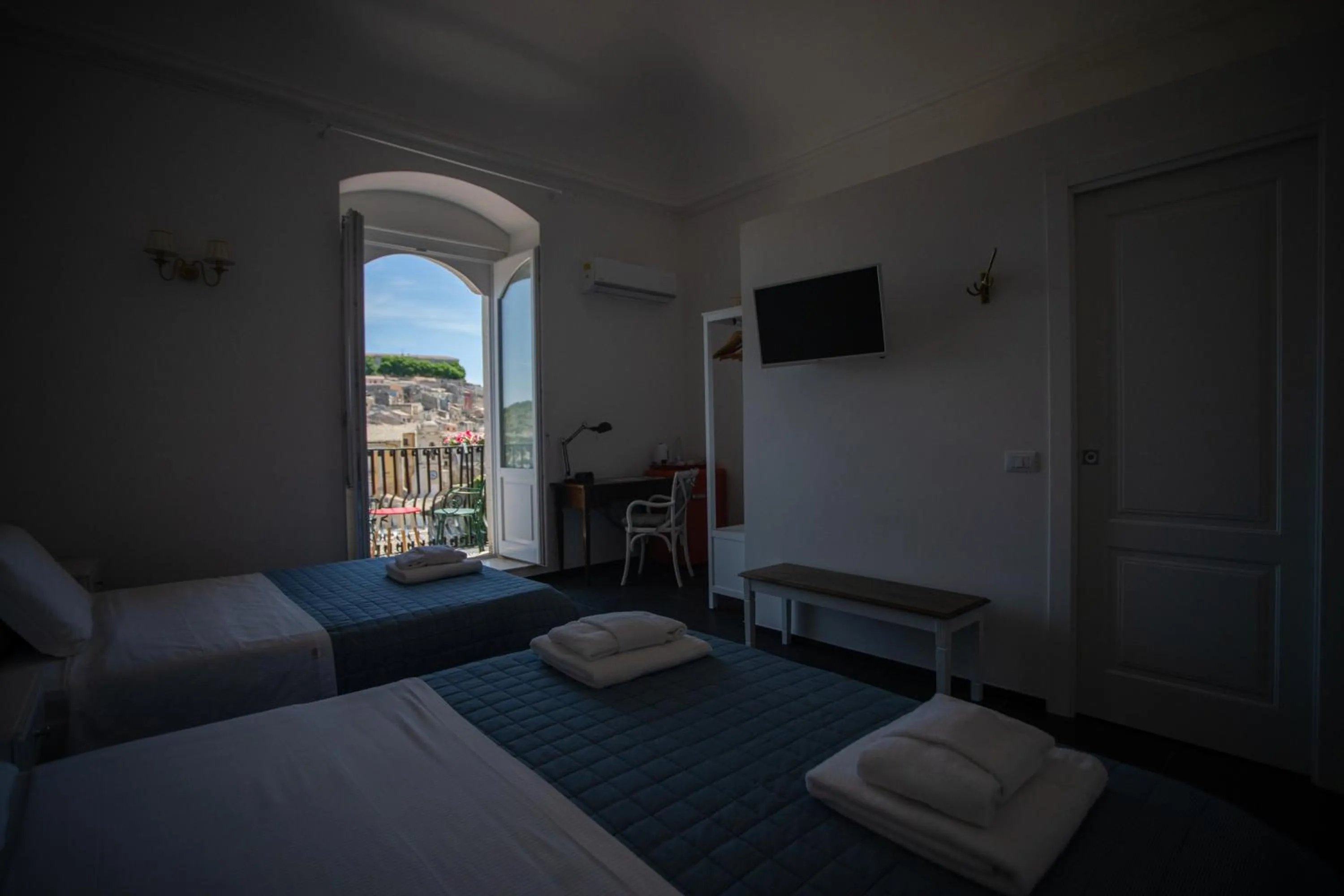 TV and multimedia, Bed in Bed and Breakfast Terra del Sole Ibla