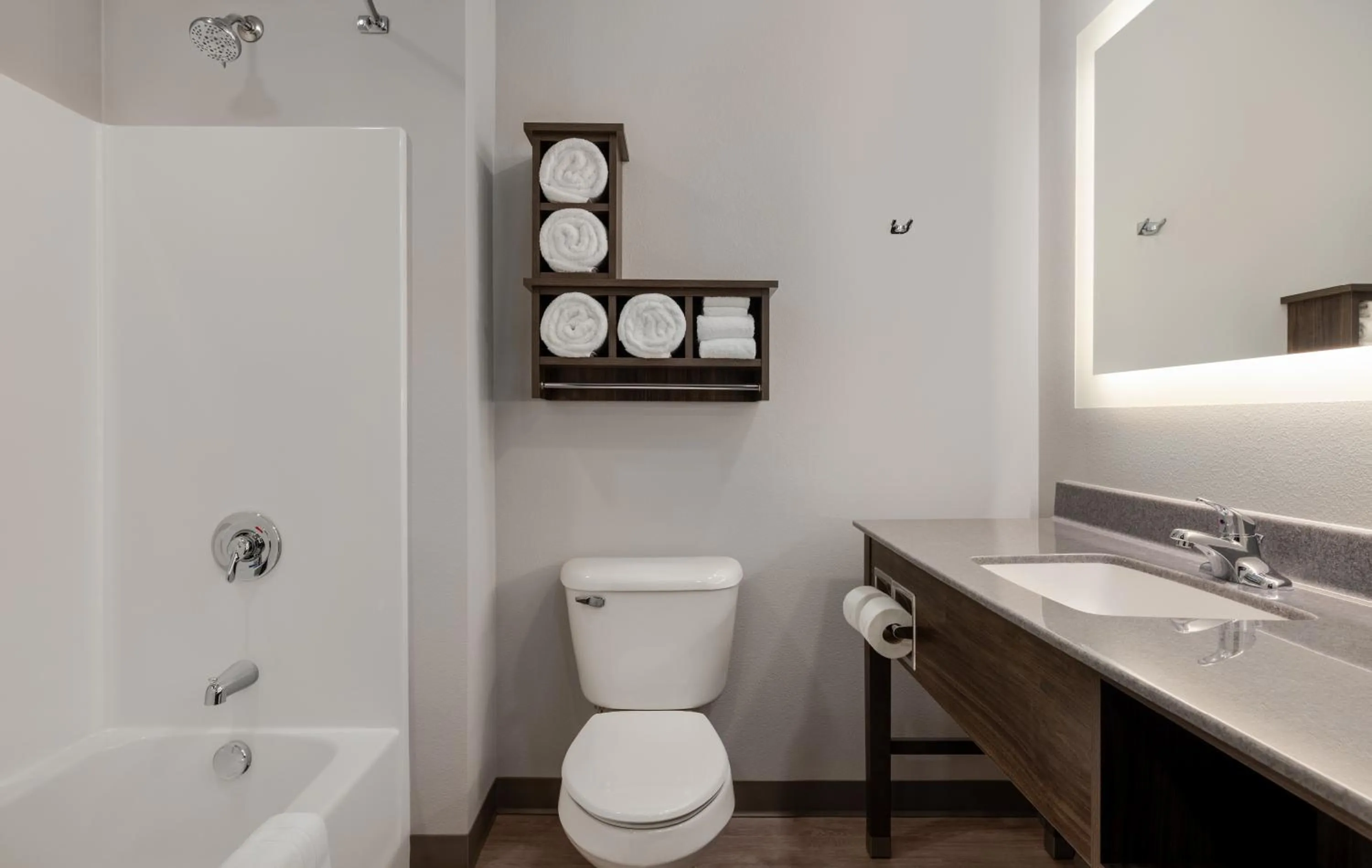 Shower in My Place Hotel-Las Vegas South/Henderson, NV