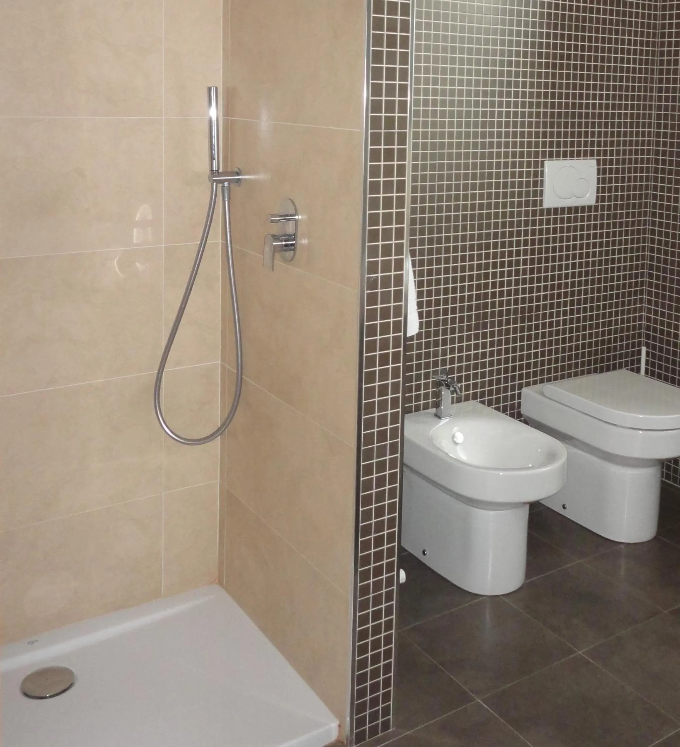 Bathroom in Cravero Rooms