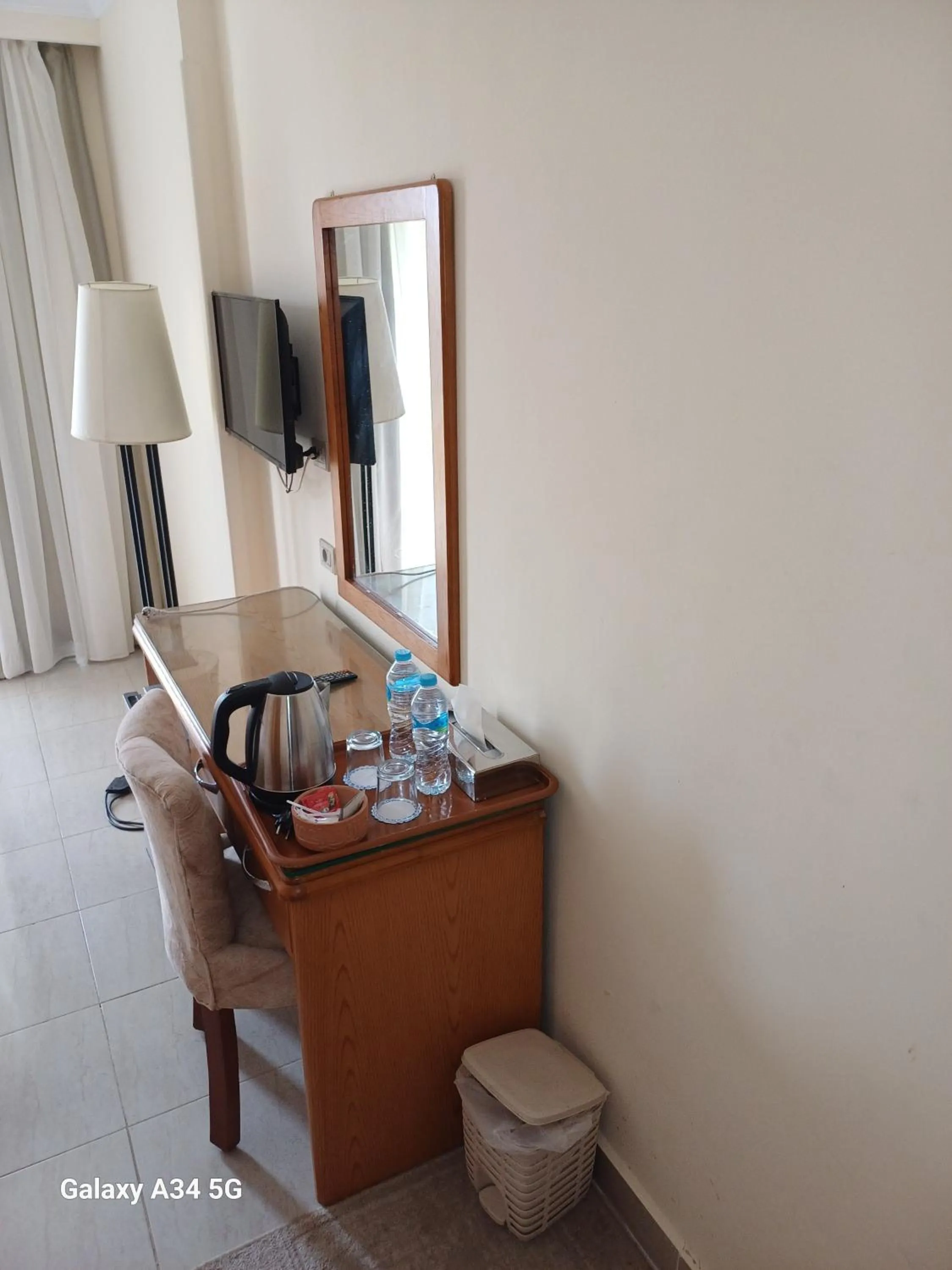 TV and multimedia in Palm Inn Hotel Hurghda