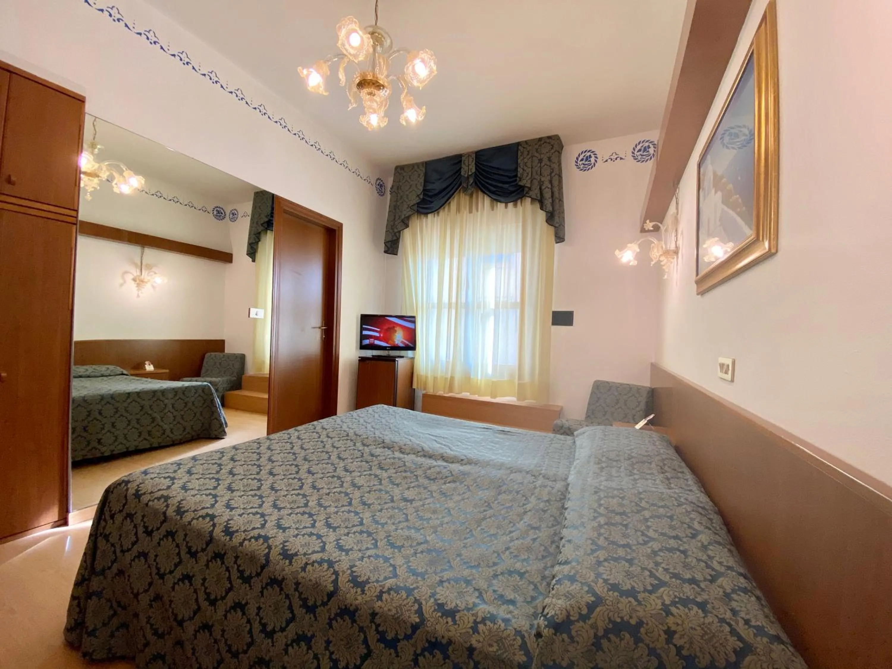 Bed in Hotel Florida