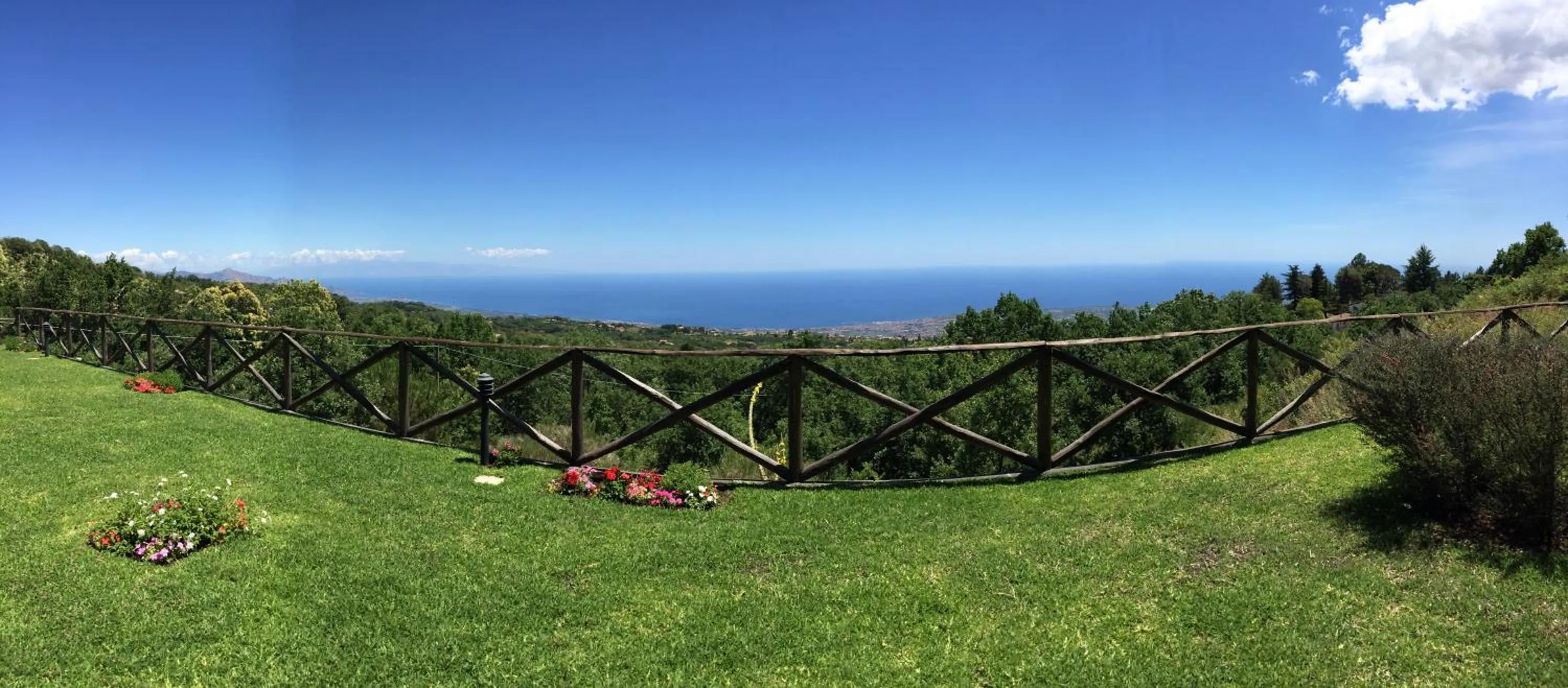 Garden view in L'Infinito Agriturismo - Rooms & Breakfast