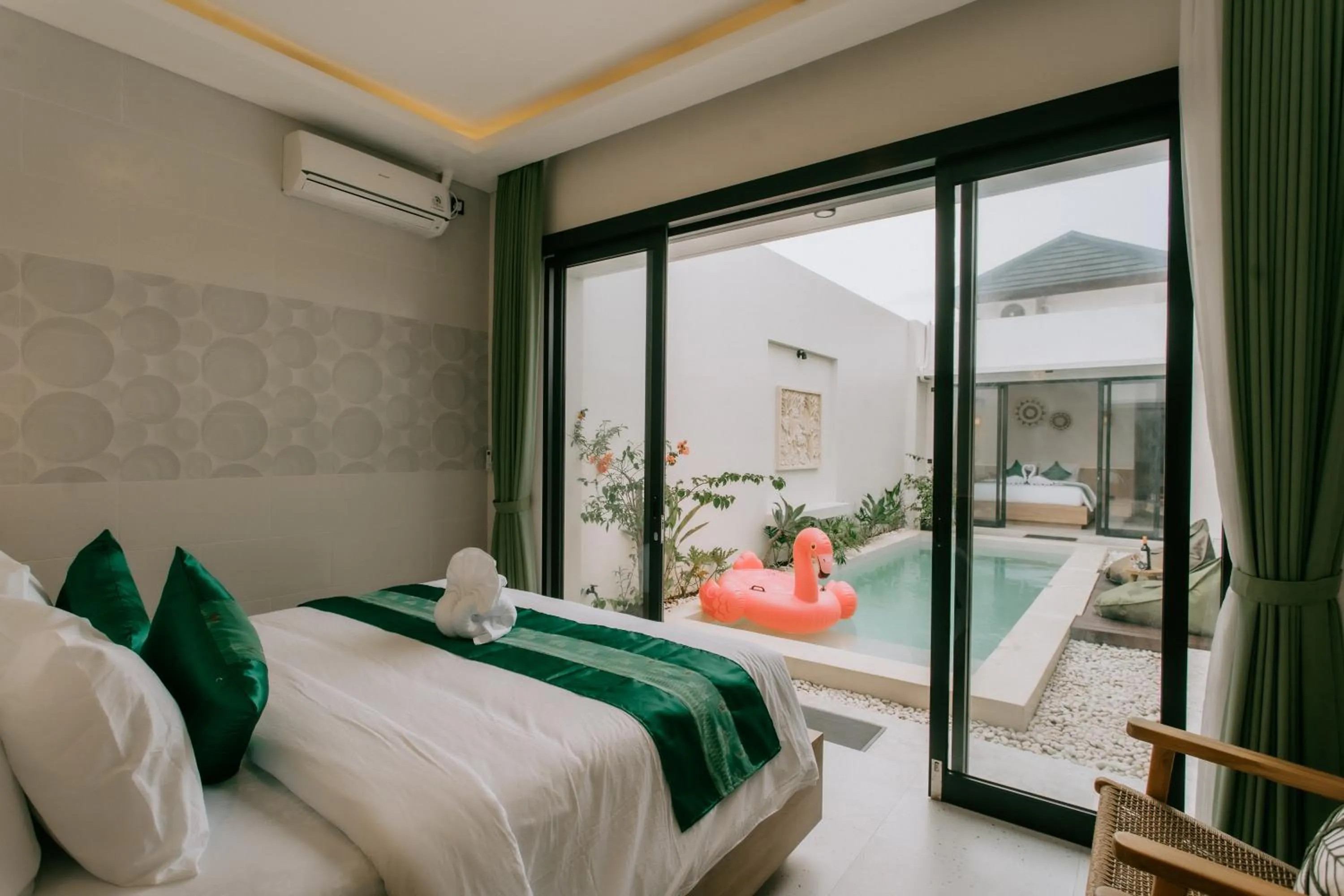 Bed in The Pahala Villas