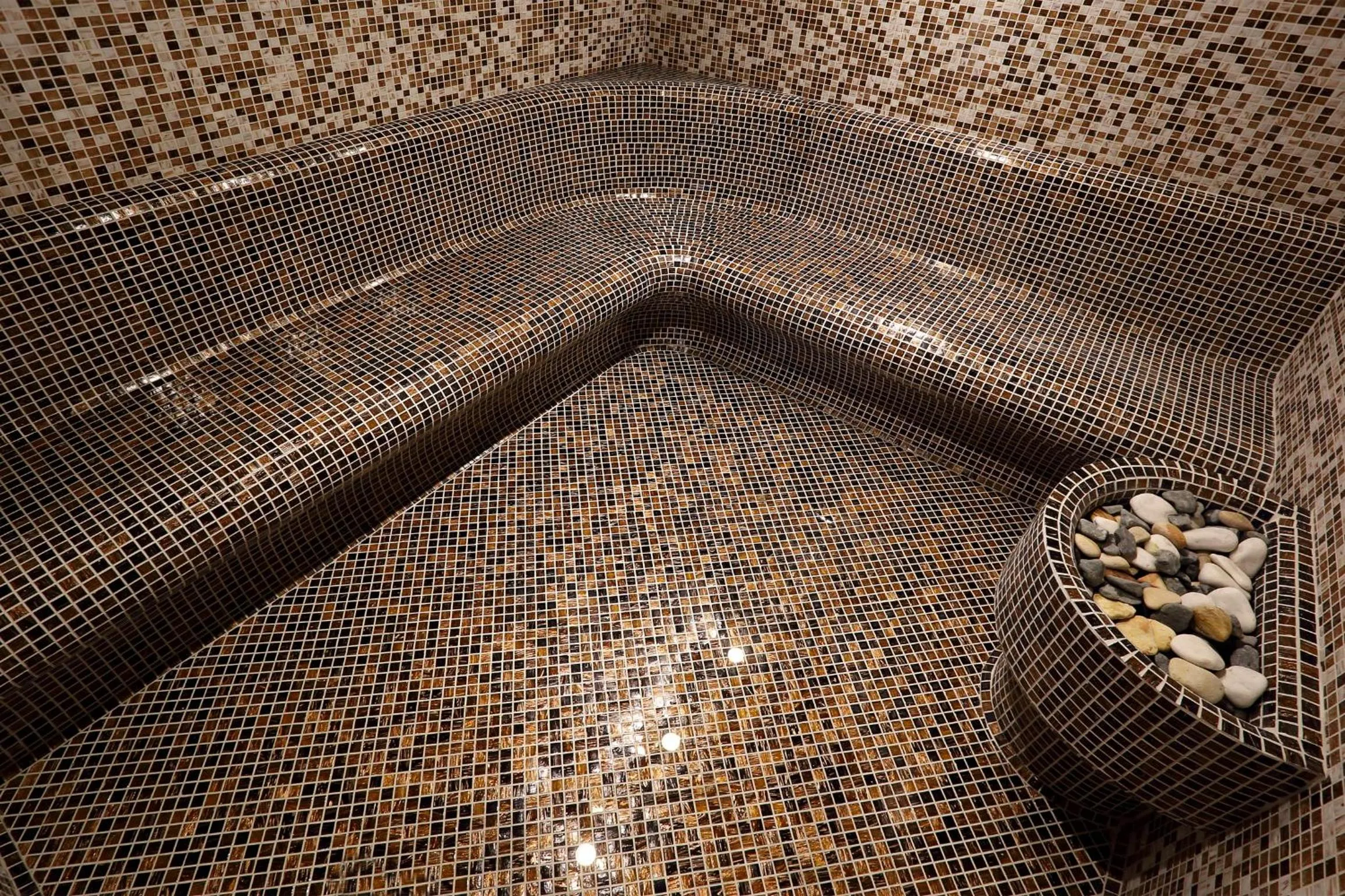 Steam room in Seven Generations Winery Hotel