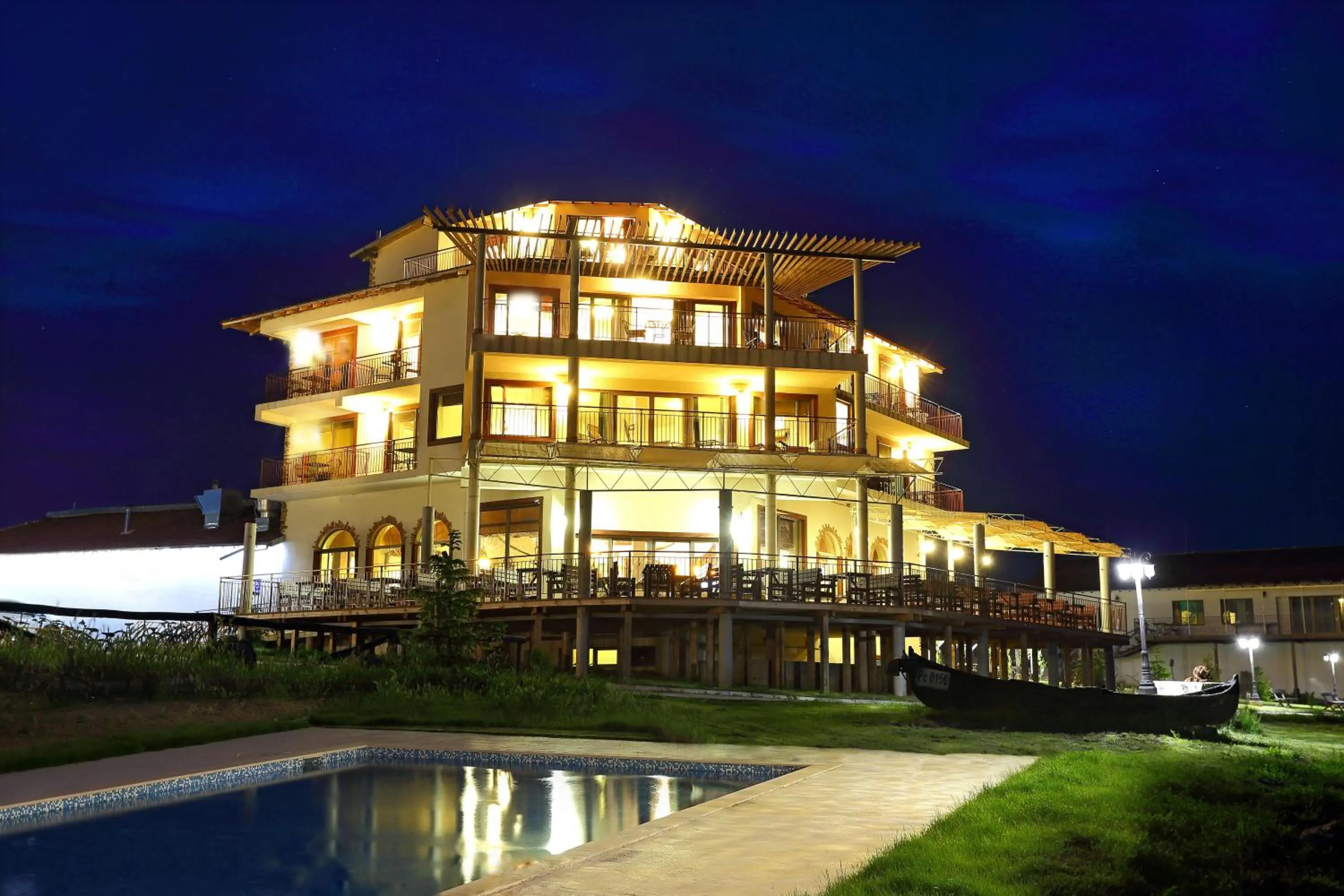 Night in Seven Generations Winery Hotel