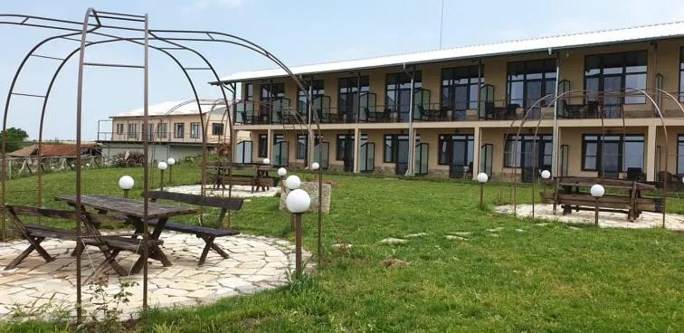 Seven Generations Winery Hotel