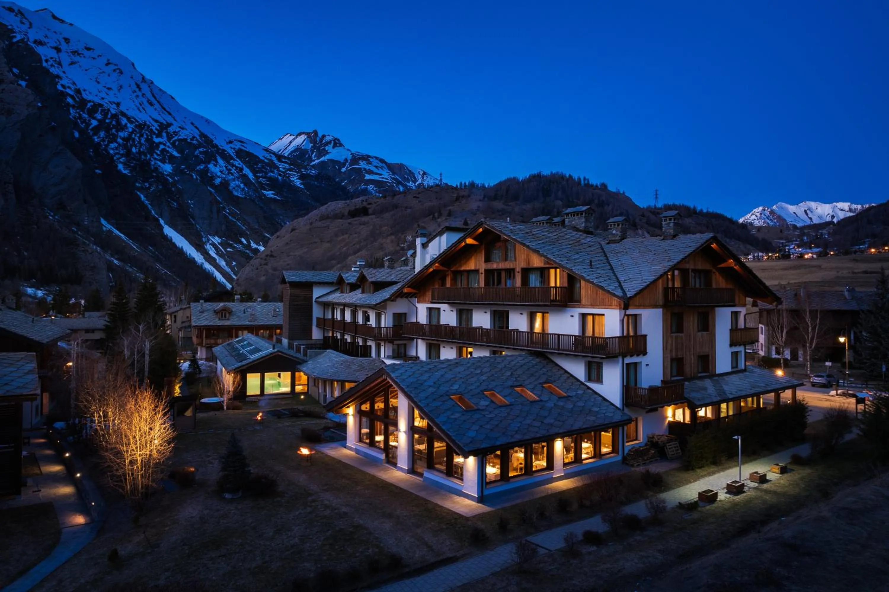 Property building in Montana Lodge & Spa, by R Collection Hotels